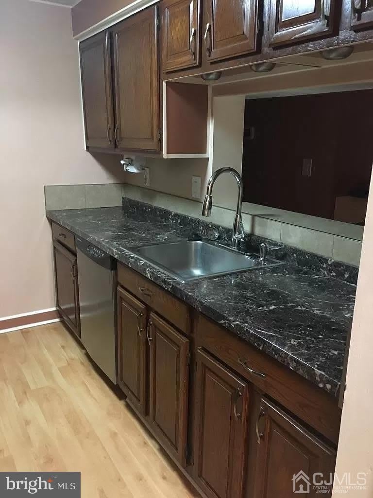 818 RAVENS CREST Drive – photo 5