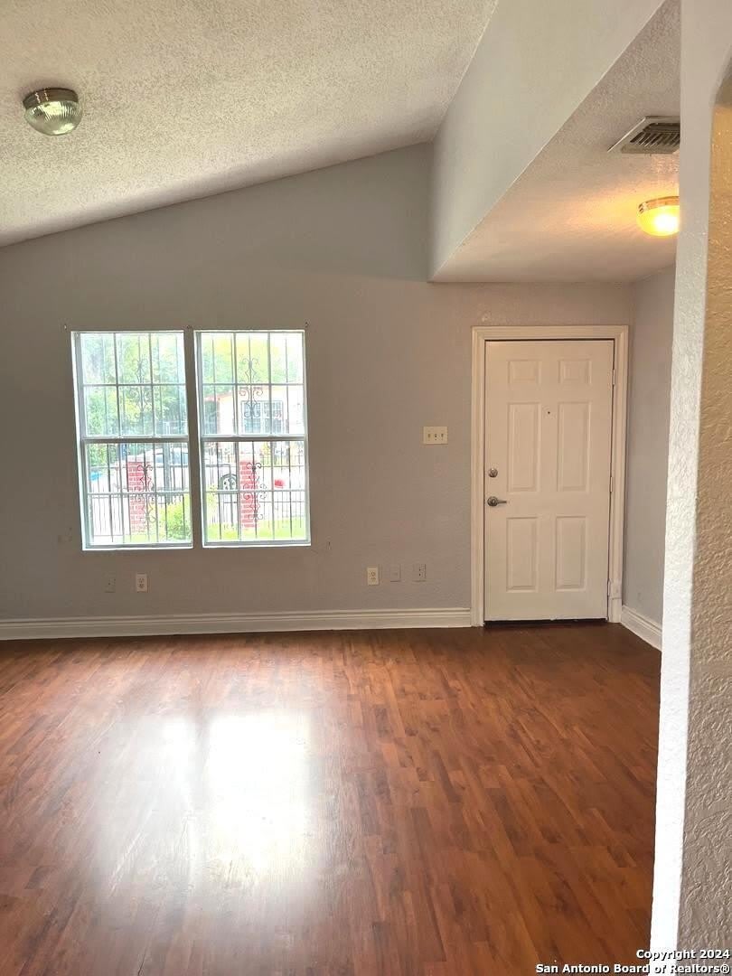 315 Jesse Ave – photo 5