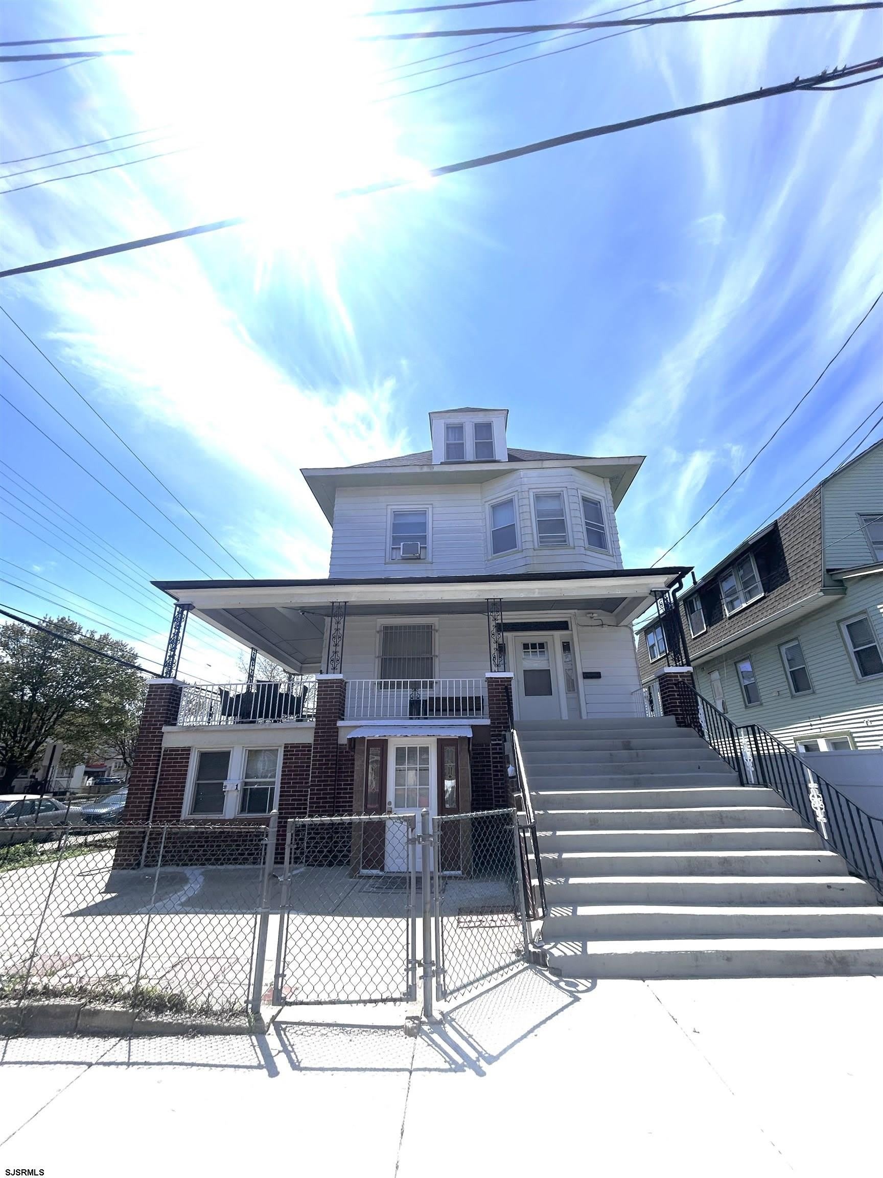 100 N Chelsea Ave – photo 2