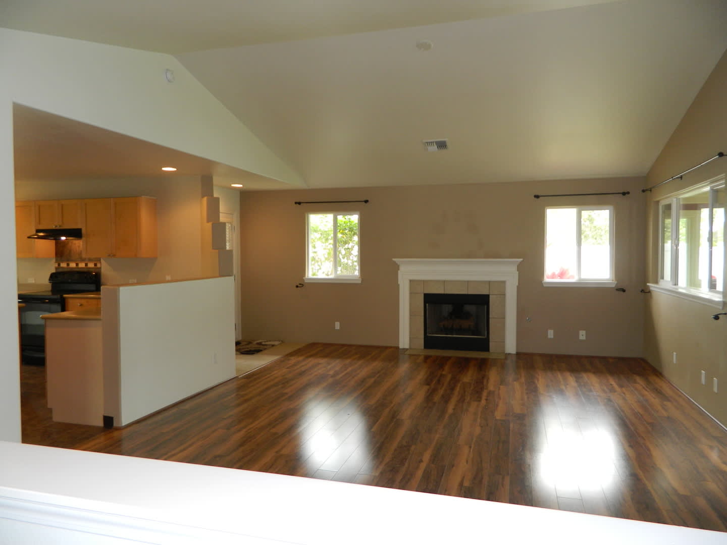 Beautifully Upgraded 3BR/2BA Home in Lualaʻi Subdivision – photo 4