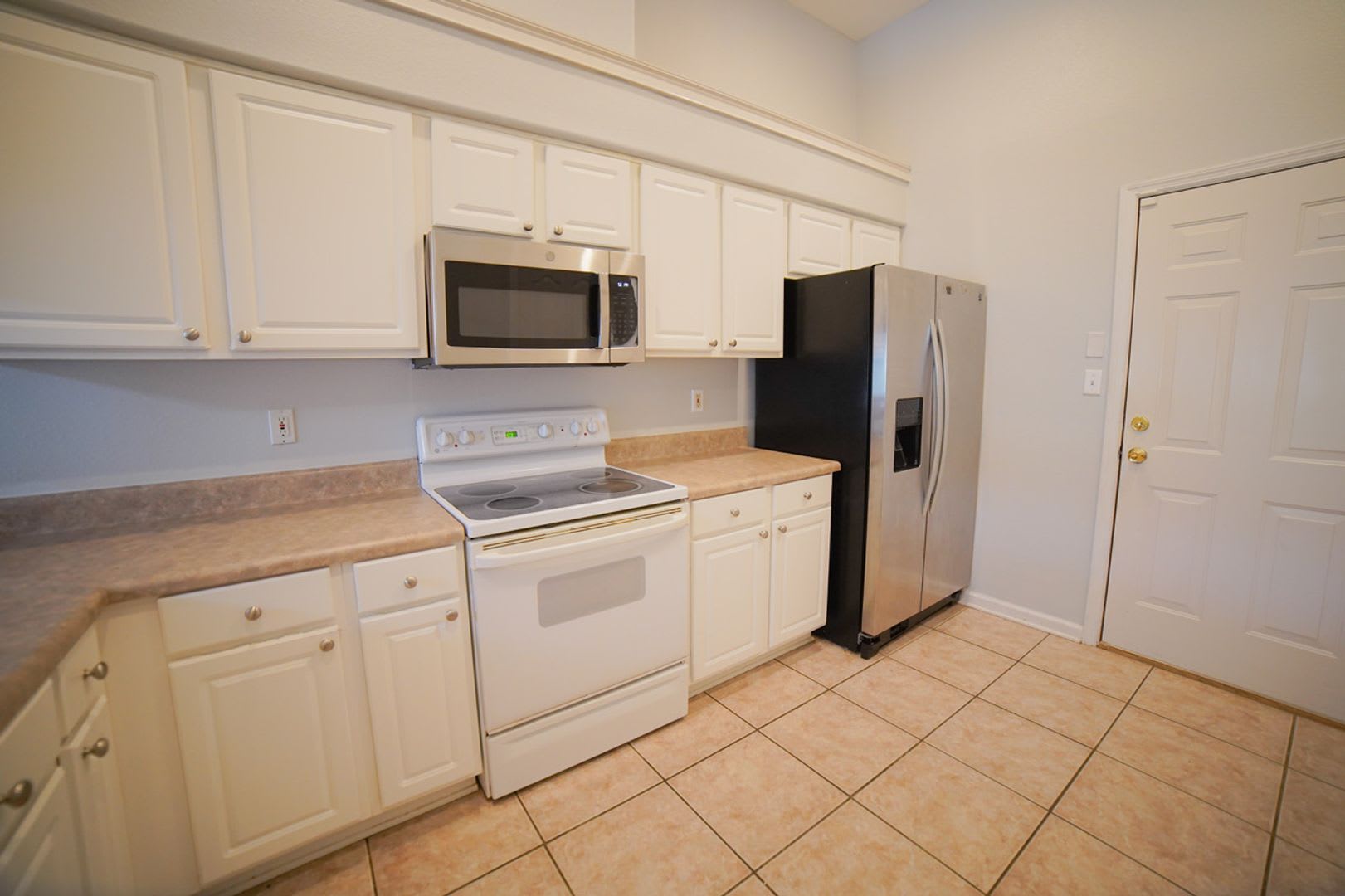 3 Bed / 2 Bath in Piney Z!! – photo 4