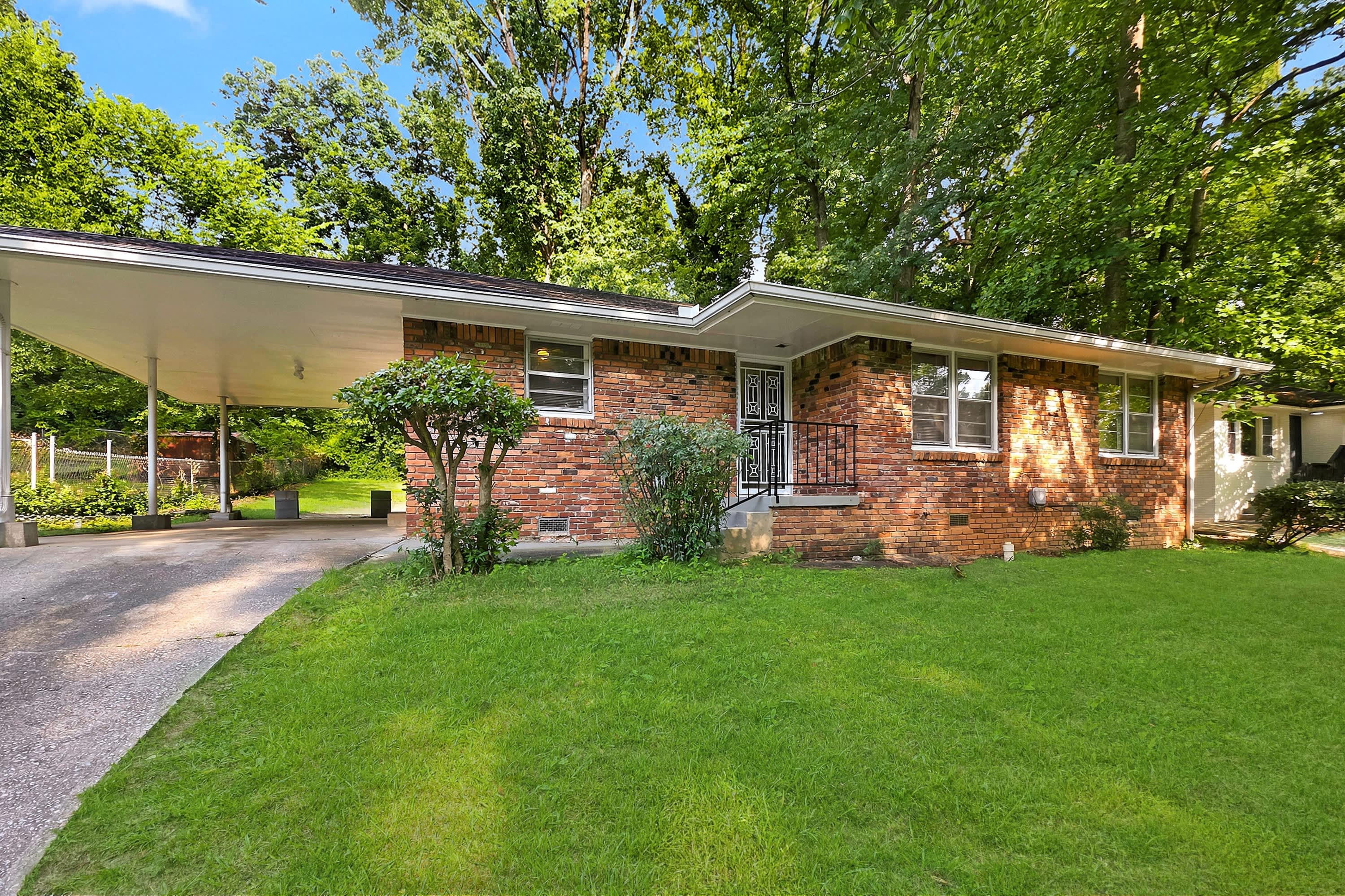 2798 Dearwood Drive Southwest – photo 1