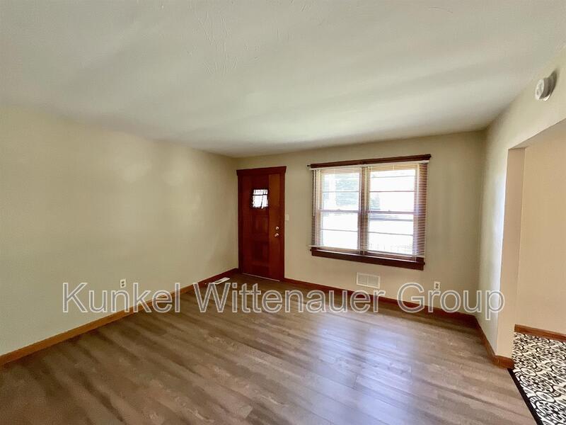 546 N 40th Street-Front – photo 3