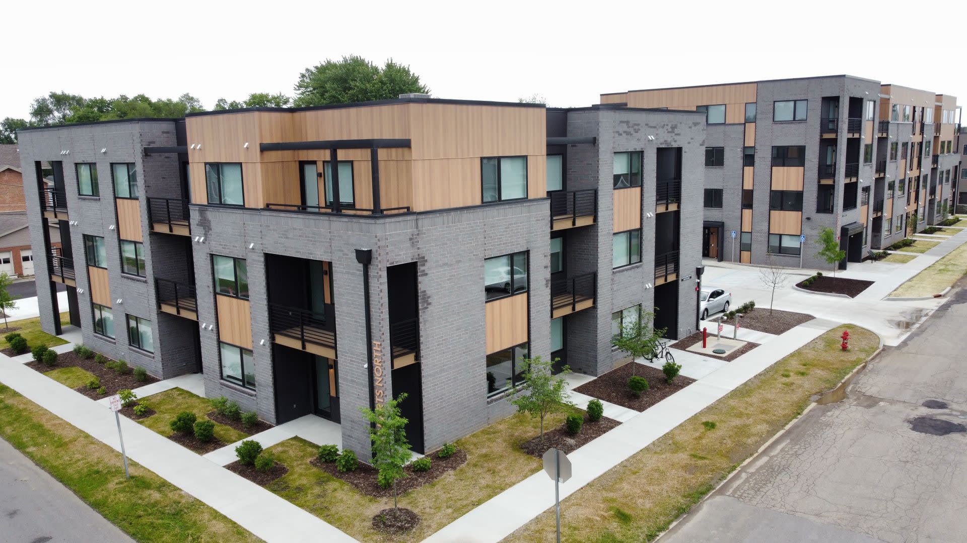 St. Barts Apartments – photo 1
