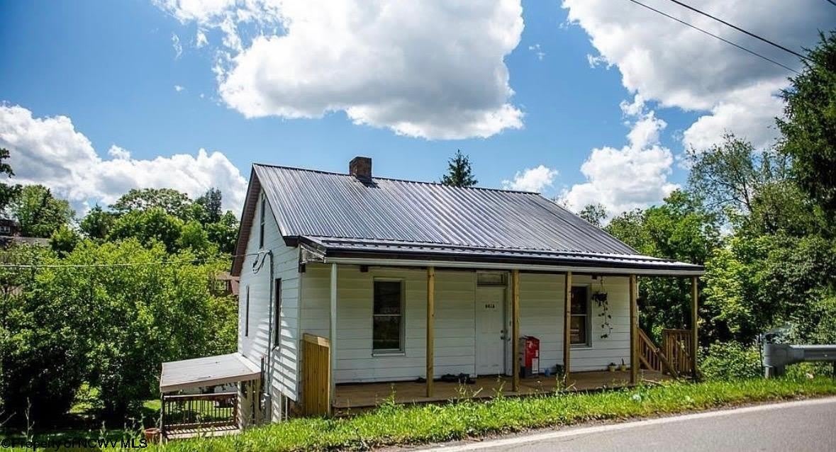 841 Stewart Street – photo 1