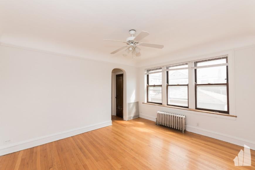 2617 West Berwyn Ave – photo 5