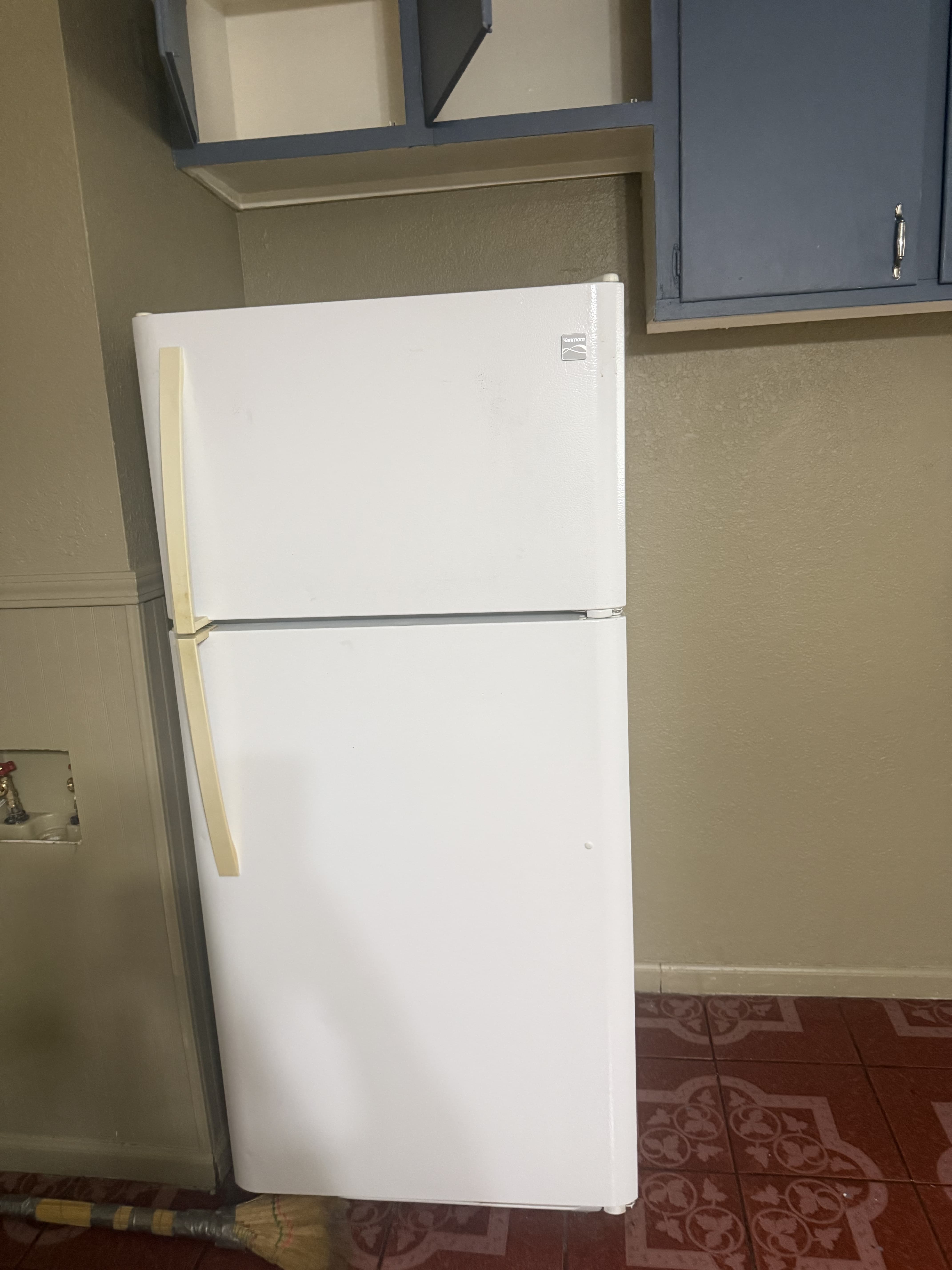 2356 S Volutsia Ave – photo 2