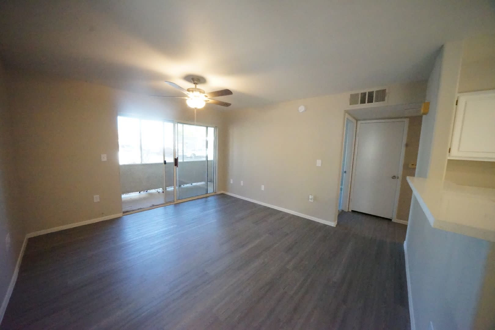 SHOWINGS AVAILABLE NOW – photo 4