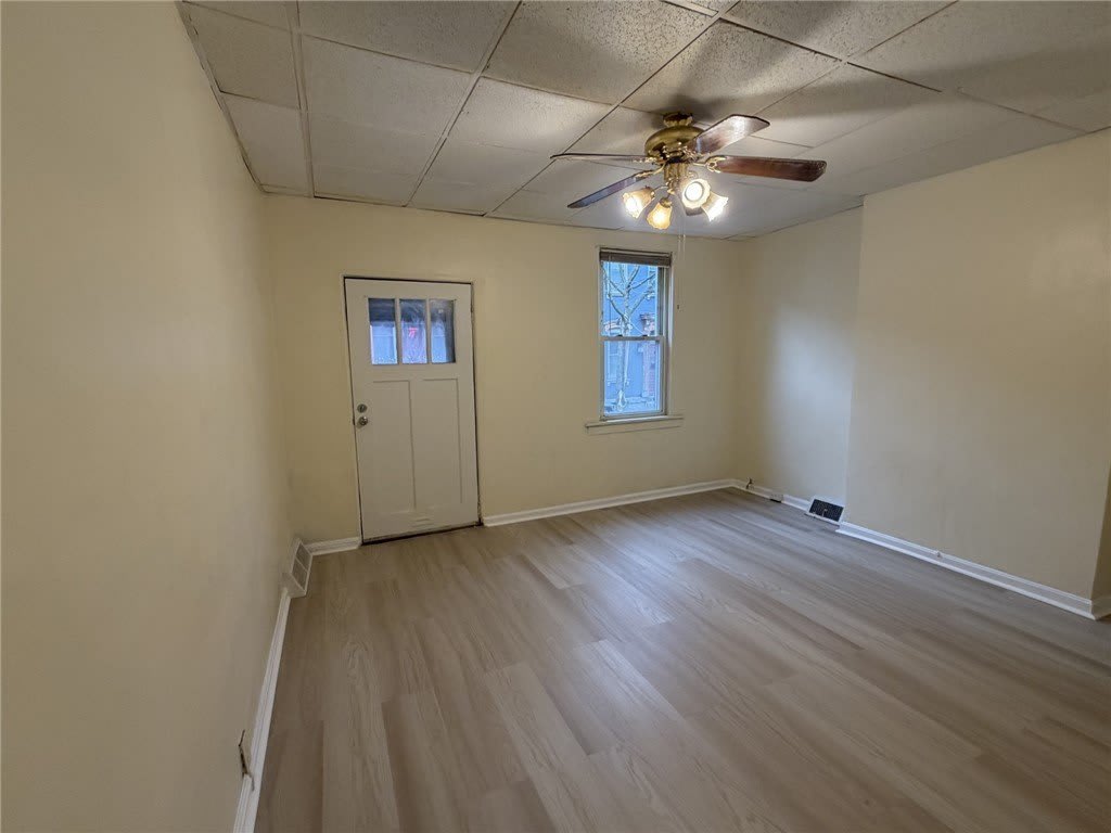 235 38Th St – photo 5