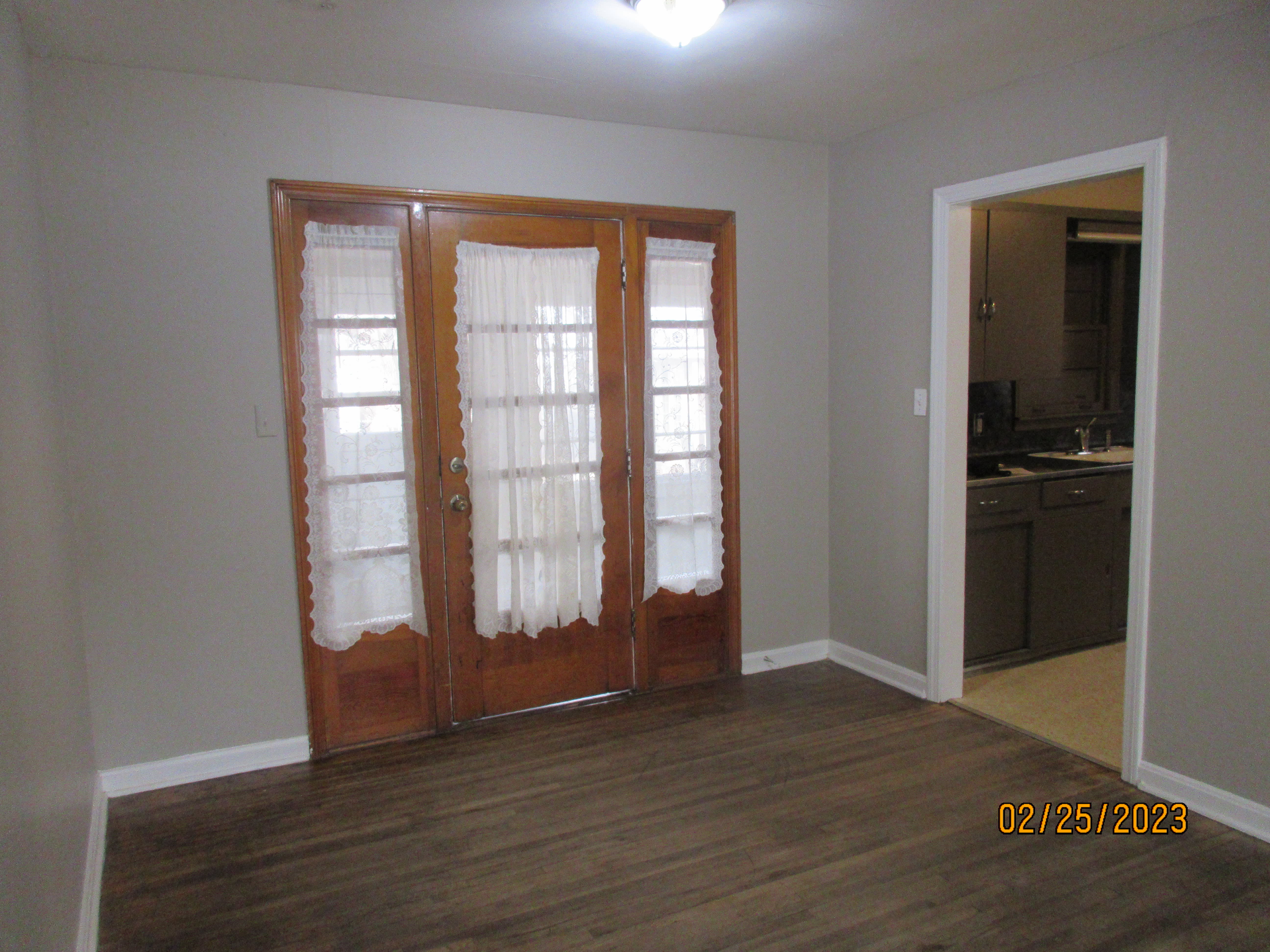 1233 N Pershing St – photo 3