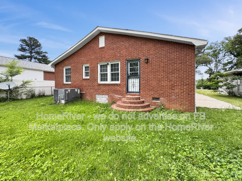 1901 Haines St – photo 5