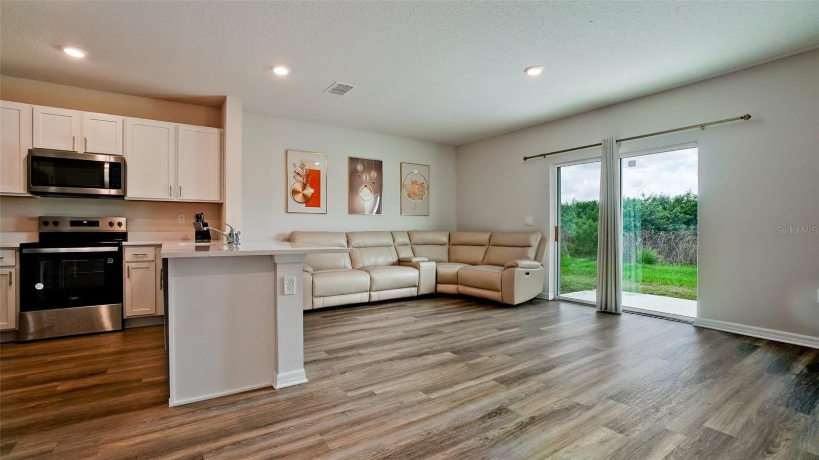2746 PEARLY BANKS Drive – photo 2