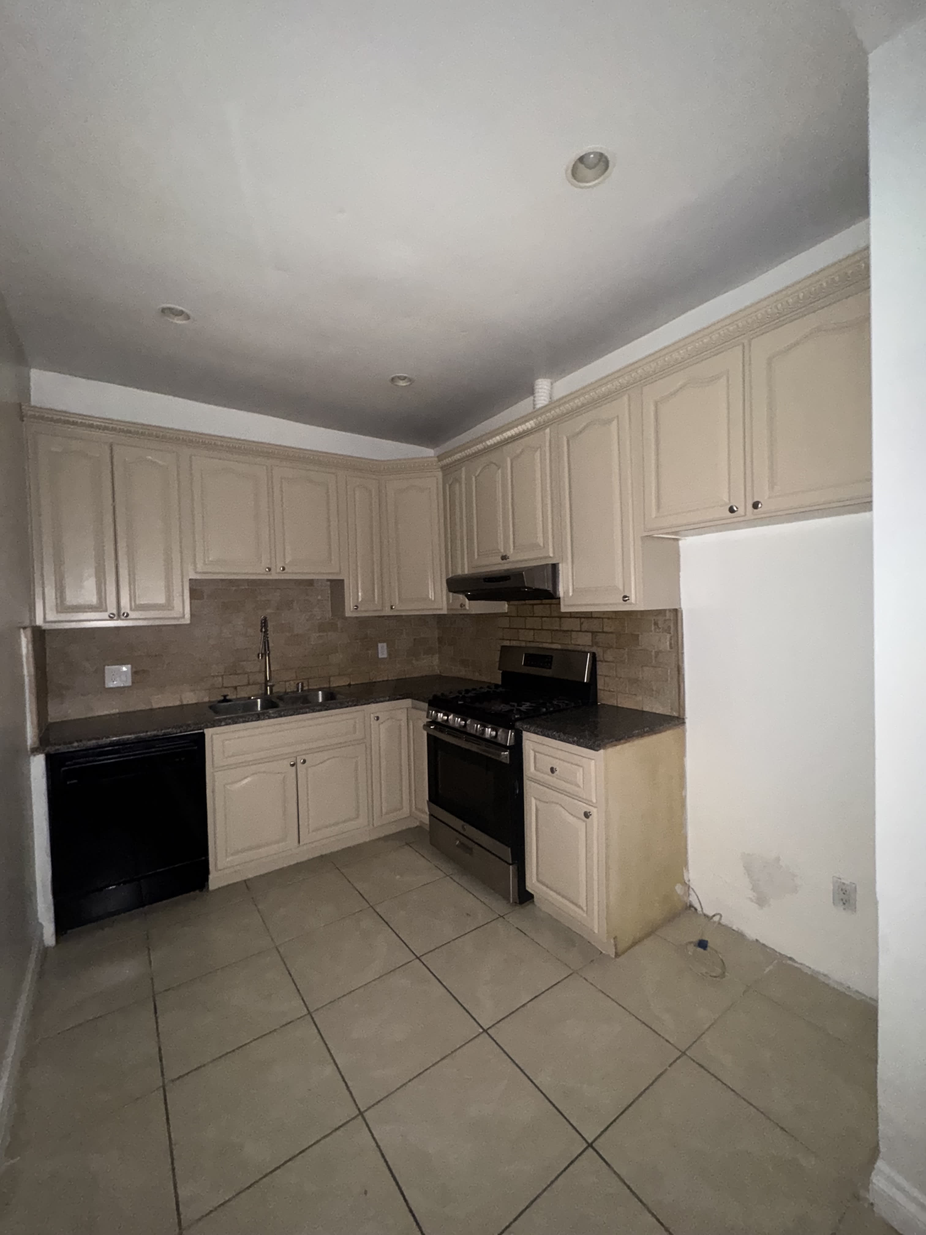 14725 1/2 Polk Street – photo 2