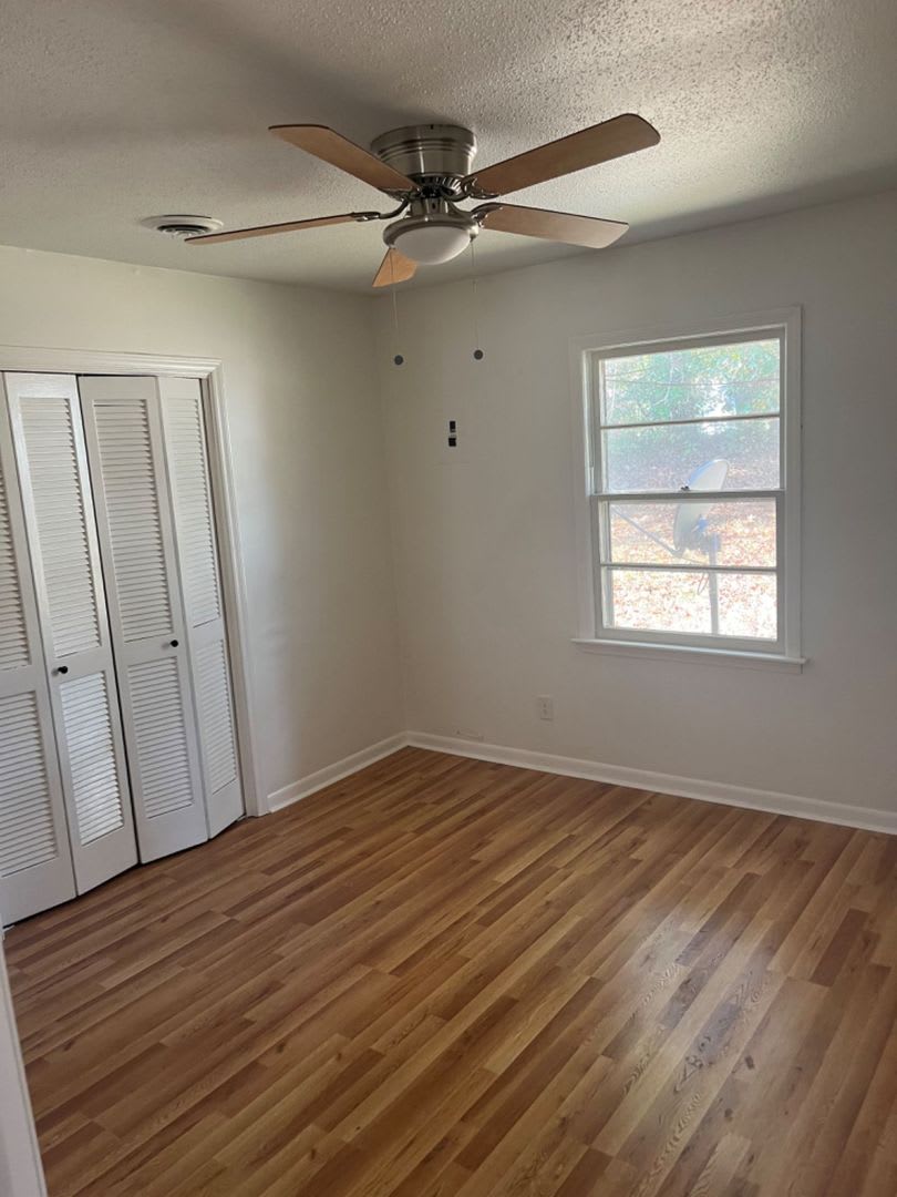 Coming Soon Charming Newly Renovated Duplex In Belmont Available Now – photo 4