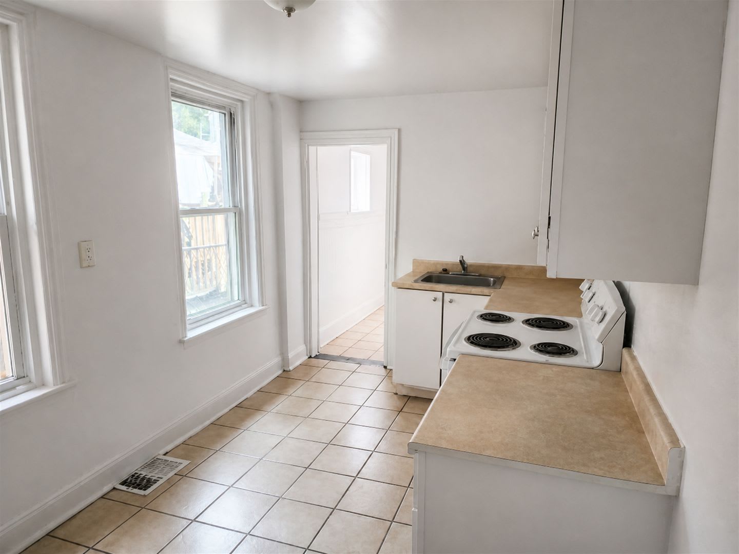 1207 Lancaster Ave Wilmington De 19805 – photo 4