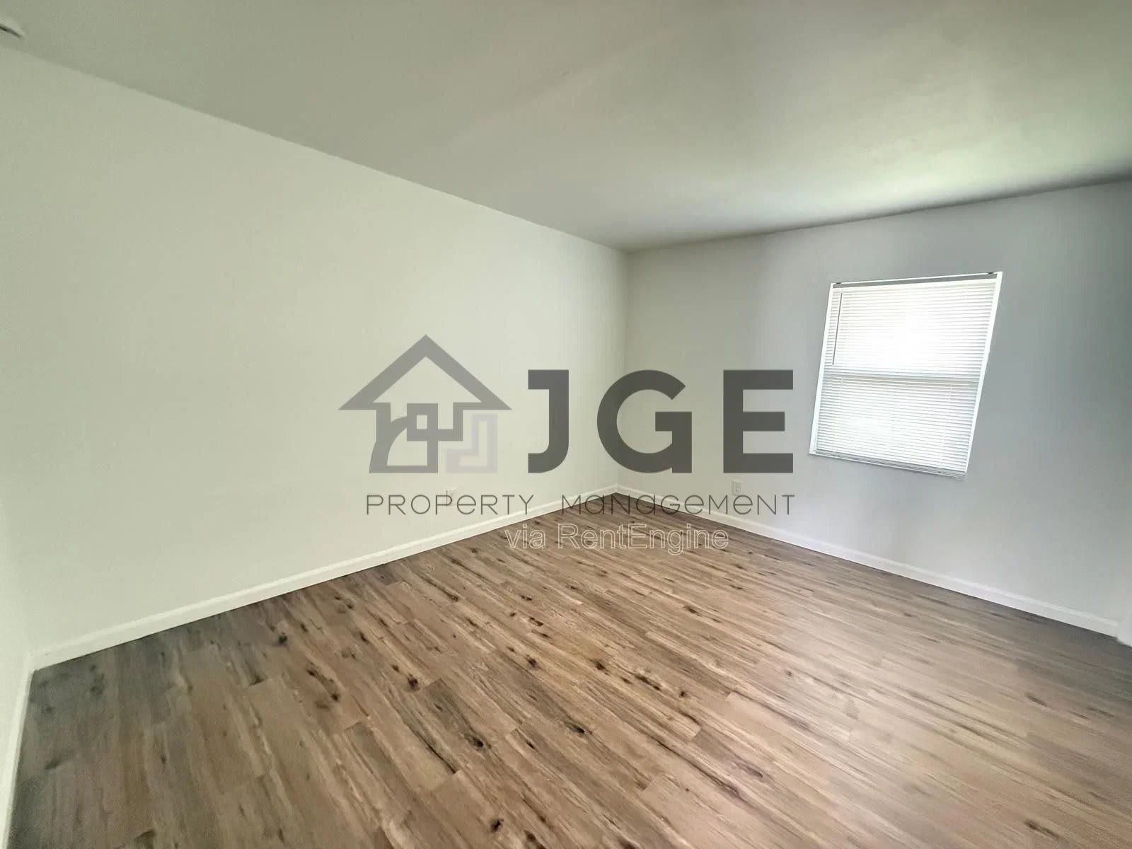 198 Charlotte Avenue – photo 5