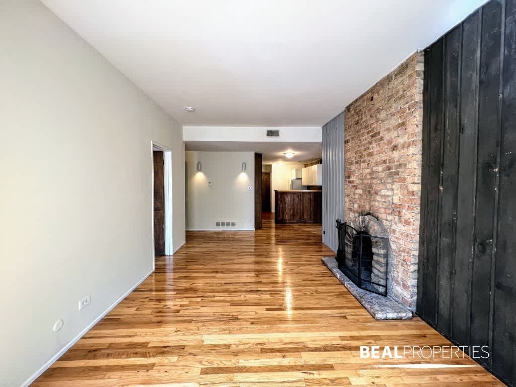 604 W Surf St – photo 3