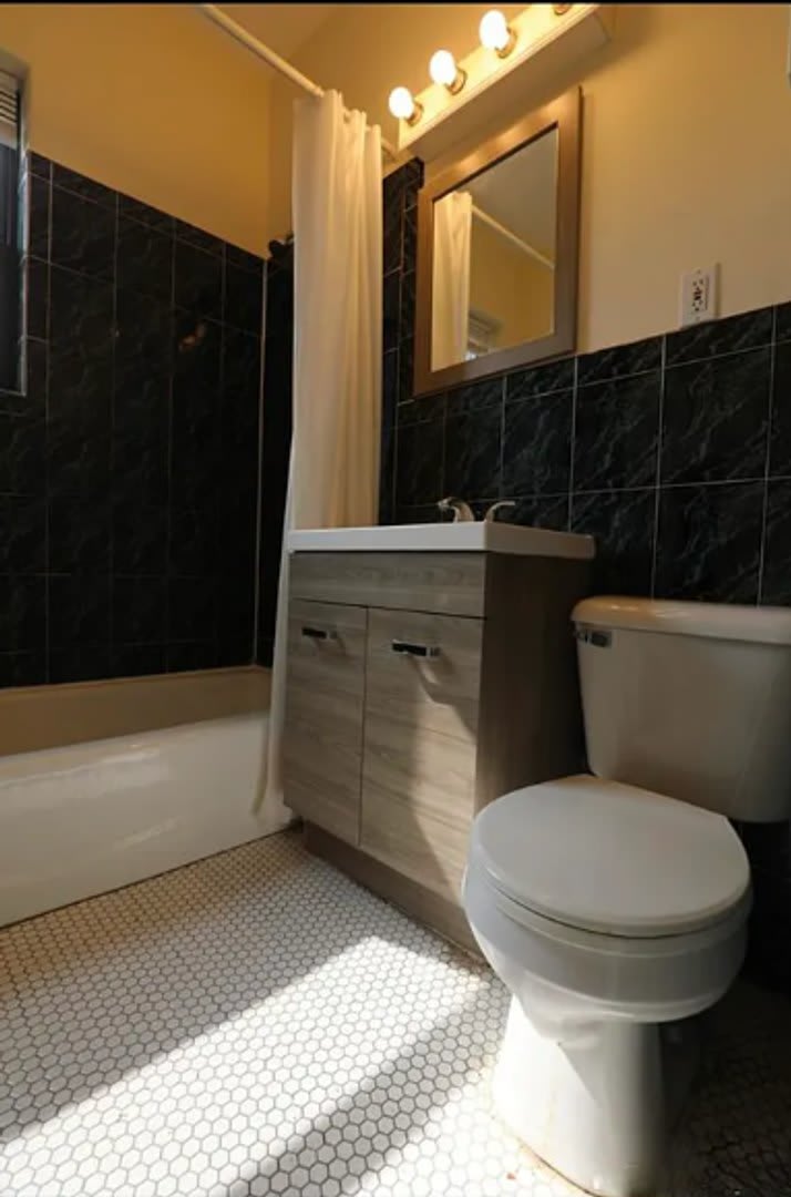 Watch YT Video Tour! Modern Apt w Ht/HW Included, Near T, NO FEE, Reduced Pricing! Spacious, Sunny! – photo 2