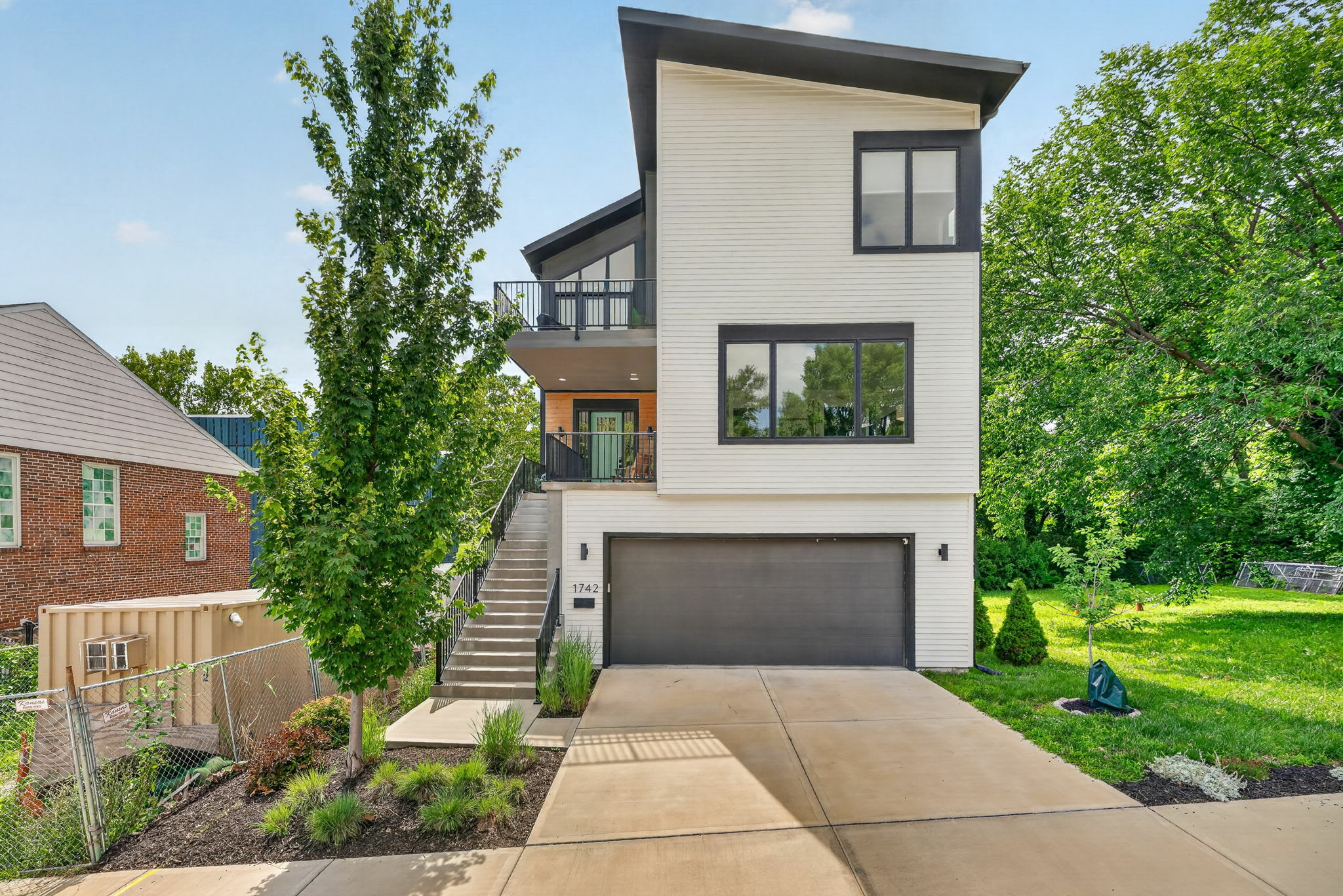 1742 Belleview Avenue – photo 1