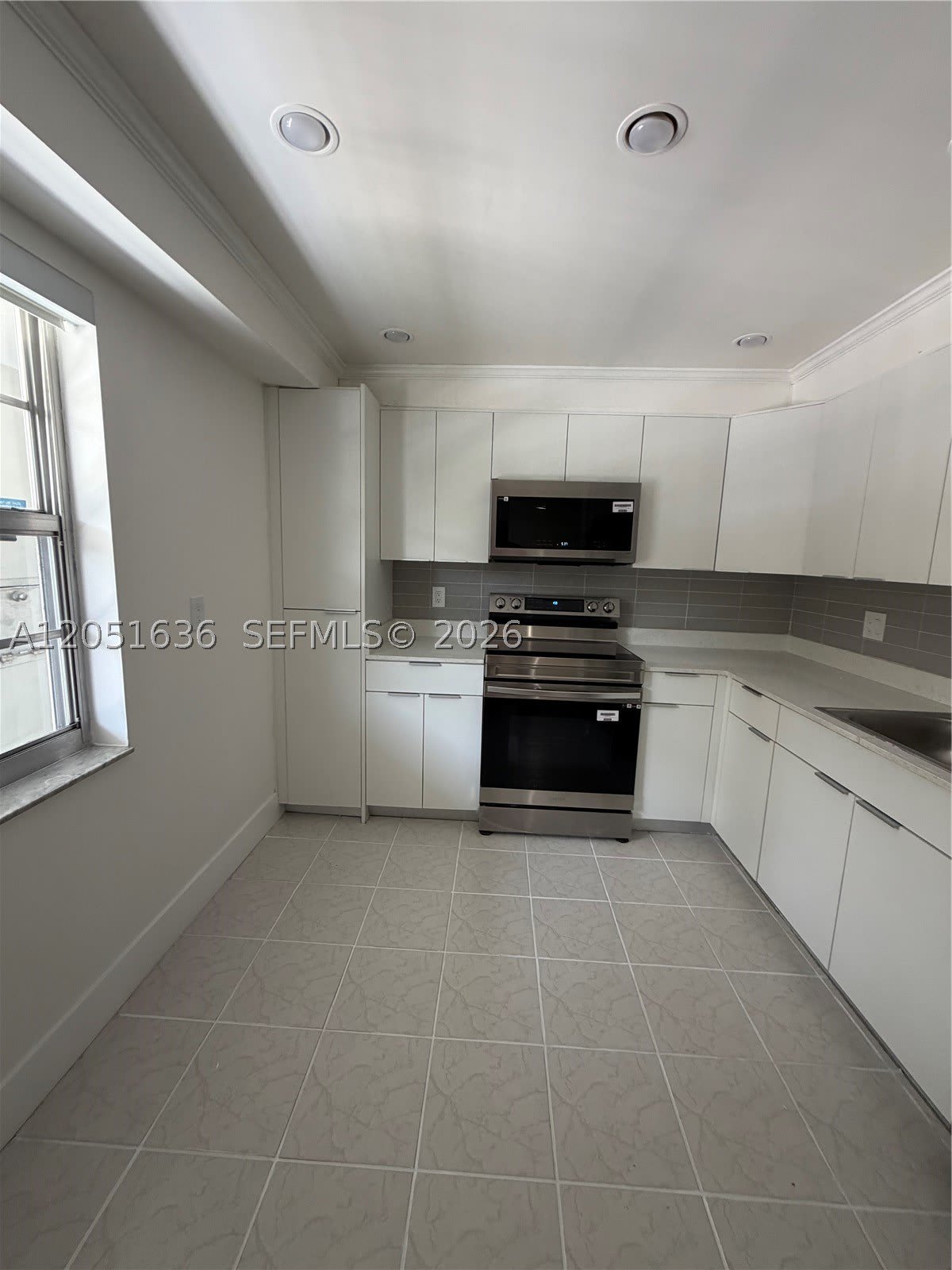 4007 N Cypress Dr – photo 2