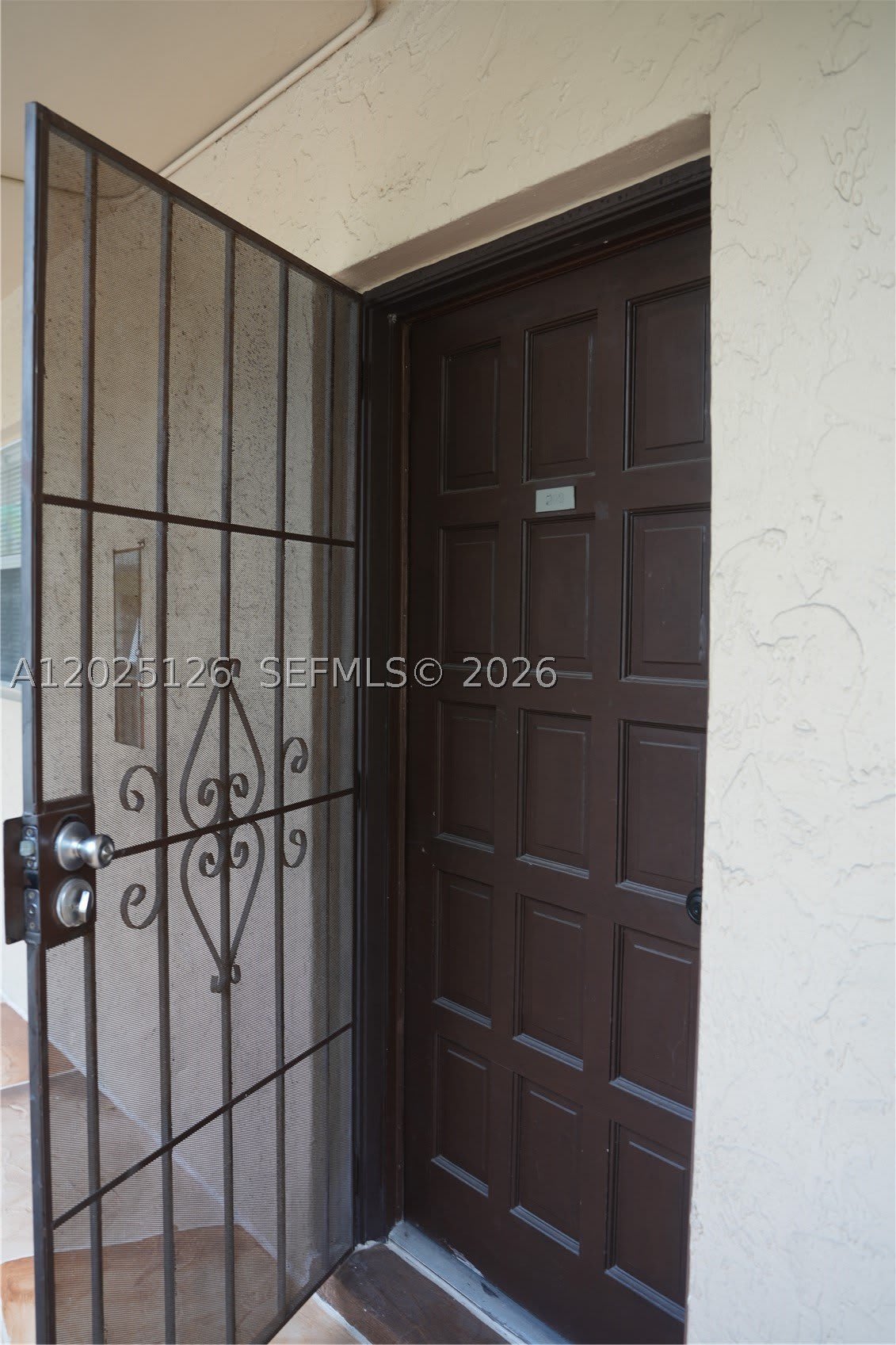 6001 N Falls Cir Dr – photo 5