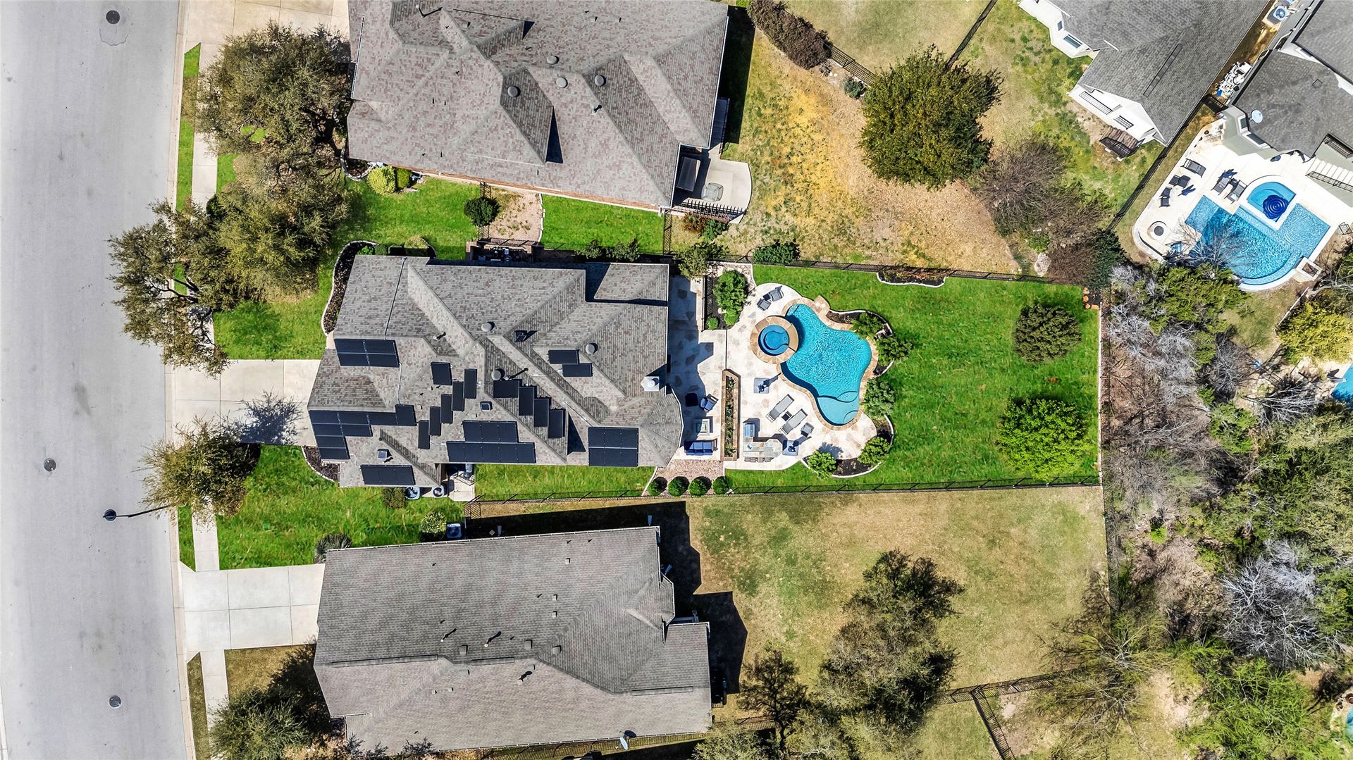 4BR/3BA Leander Home with Private Pool, Spa &amp; Outdoor Kitchen — $2,800/mo – photo 2