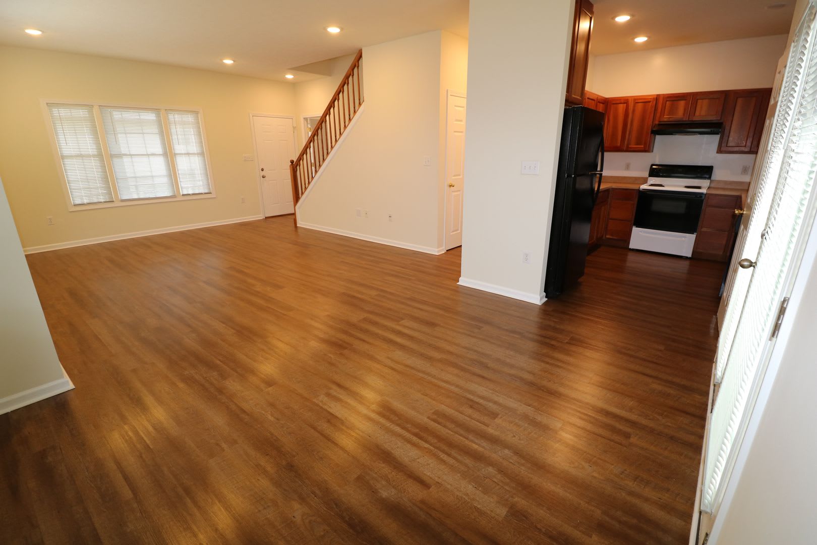 First month's RENT FREE! 3 Bedroom 3 Bath House Next to Campus – photo 2