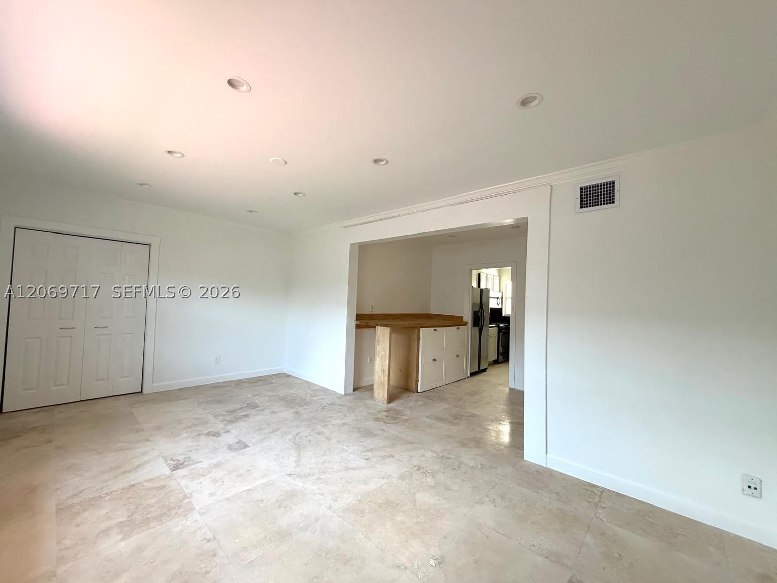 1239 Marseille Dr – photo 2