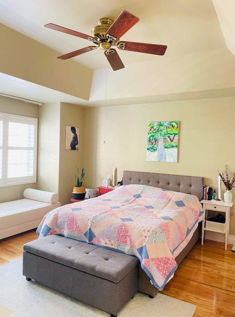 Downtown Elmhurst Gem 3 Bed Townhome With Balcony Courtyard Garage – photo 5
