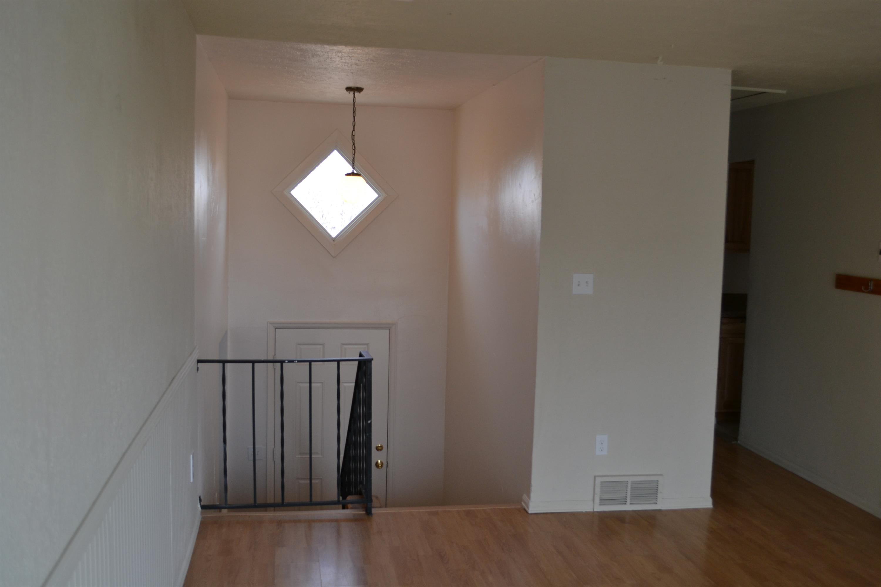 528 Campbell Way – photo 5
