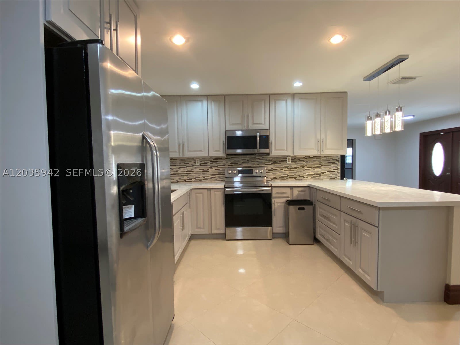 490 Bonaventure Blvd – photo 3