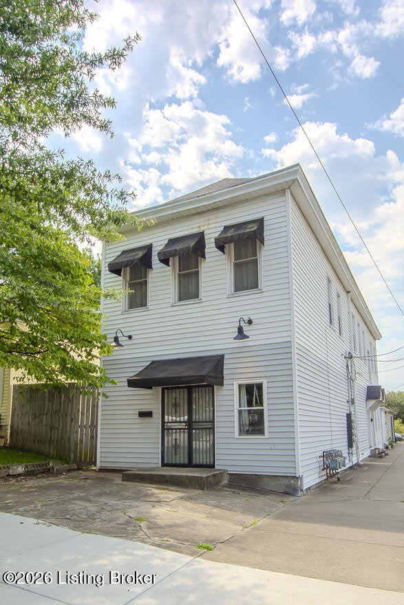 1000 E Caldwell St – photo 2