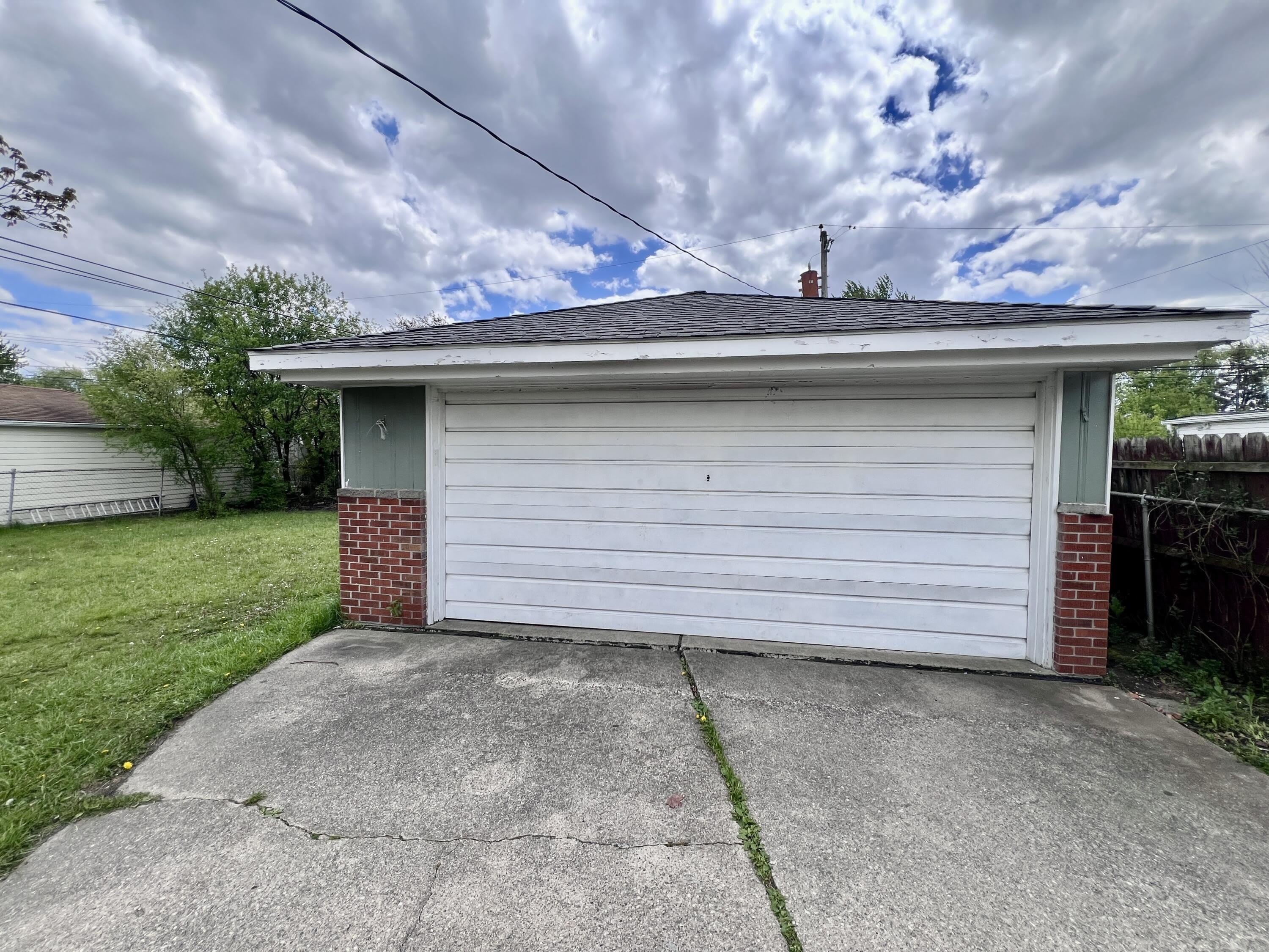 2252 Winston Drive – photo 4