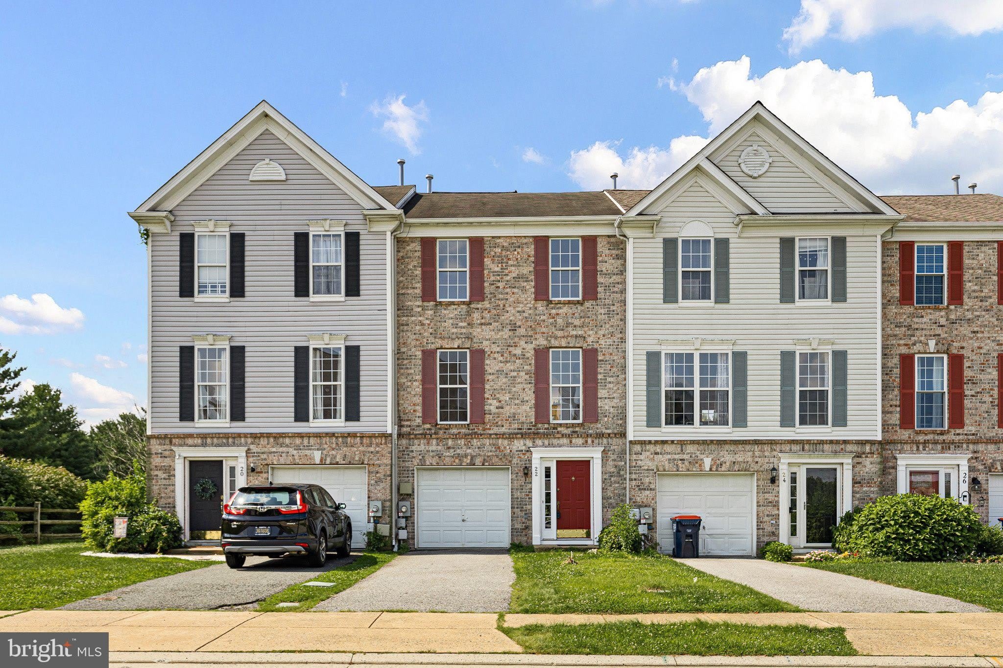 22 CRENSHAW Court – photo 1