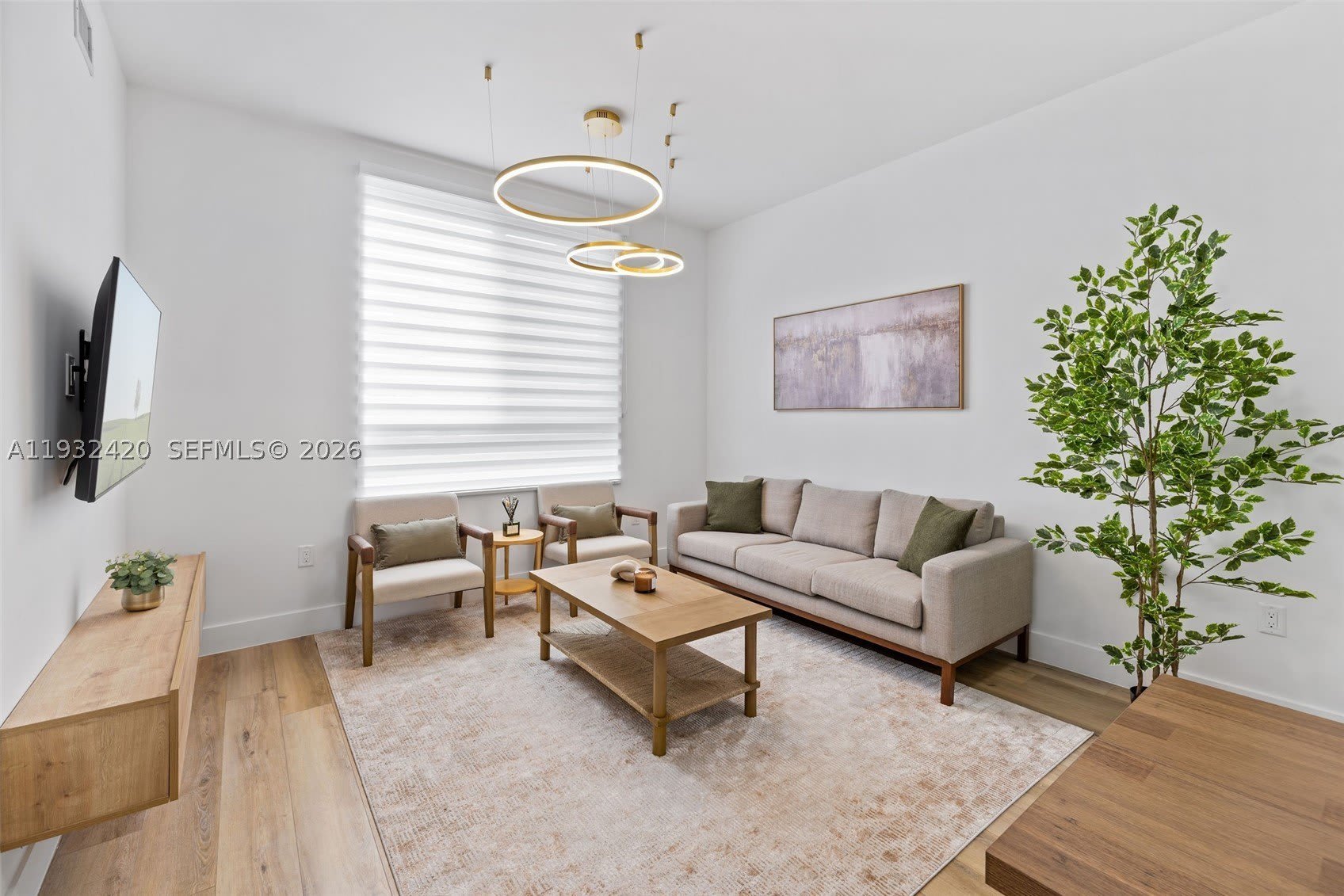 1542 NW 2nd St – photo 2