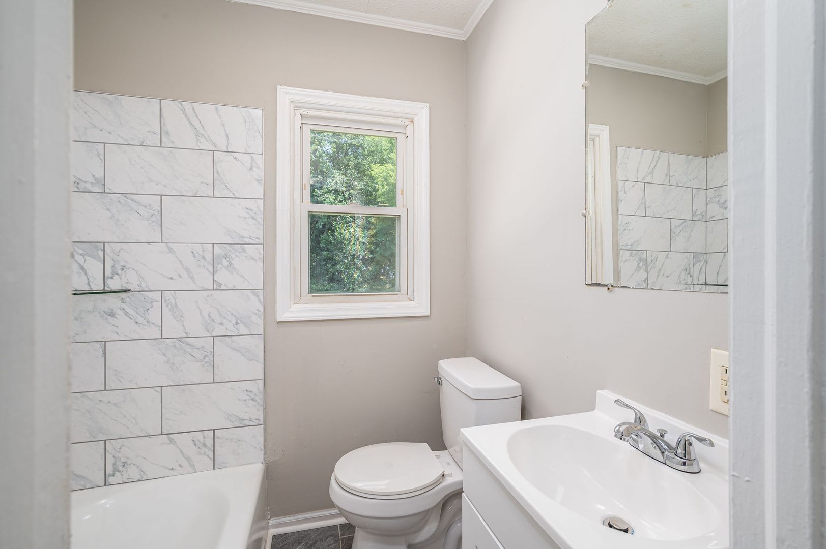 913 Edgemont Avenue – photo 5