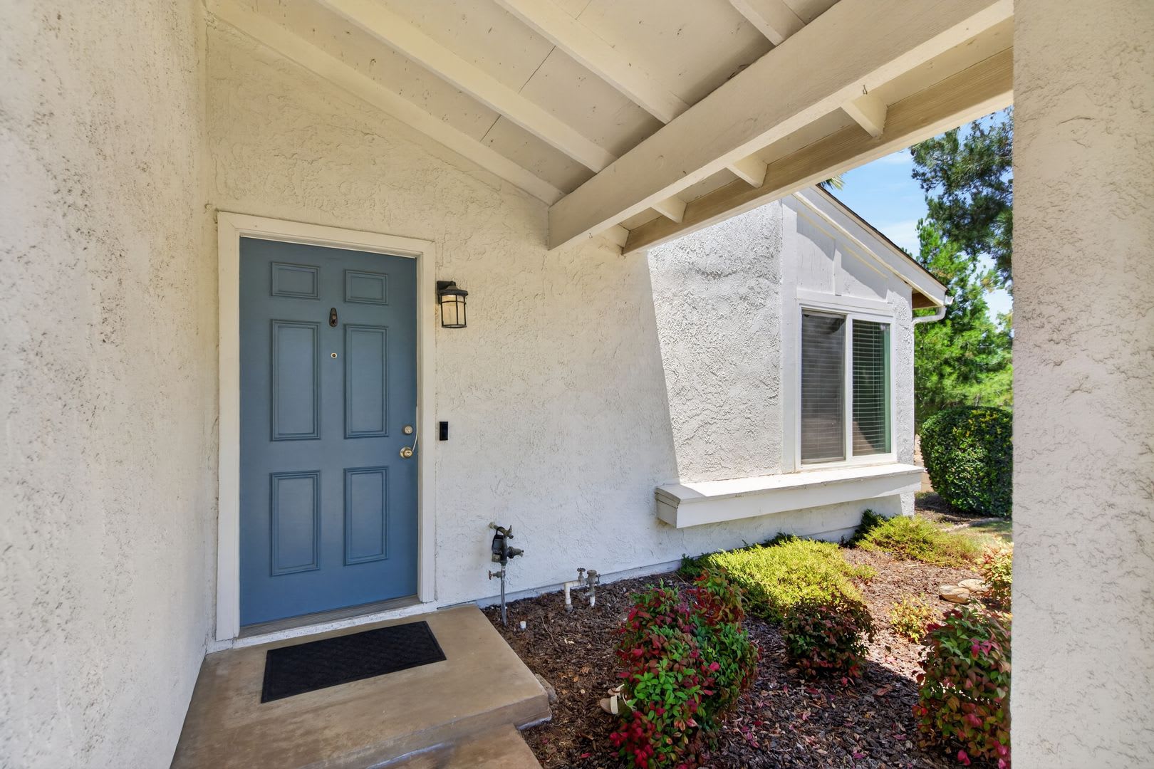 Charming Redlands Home – photo 4