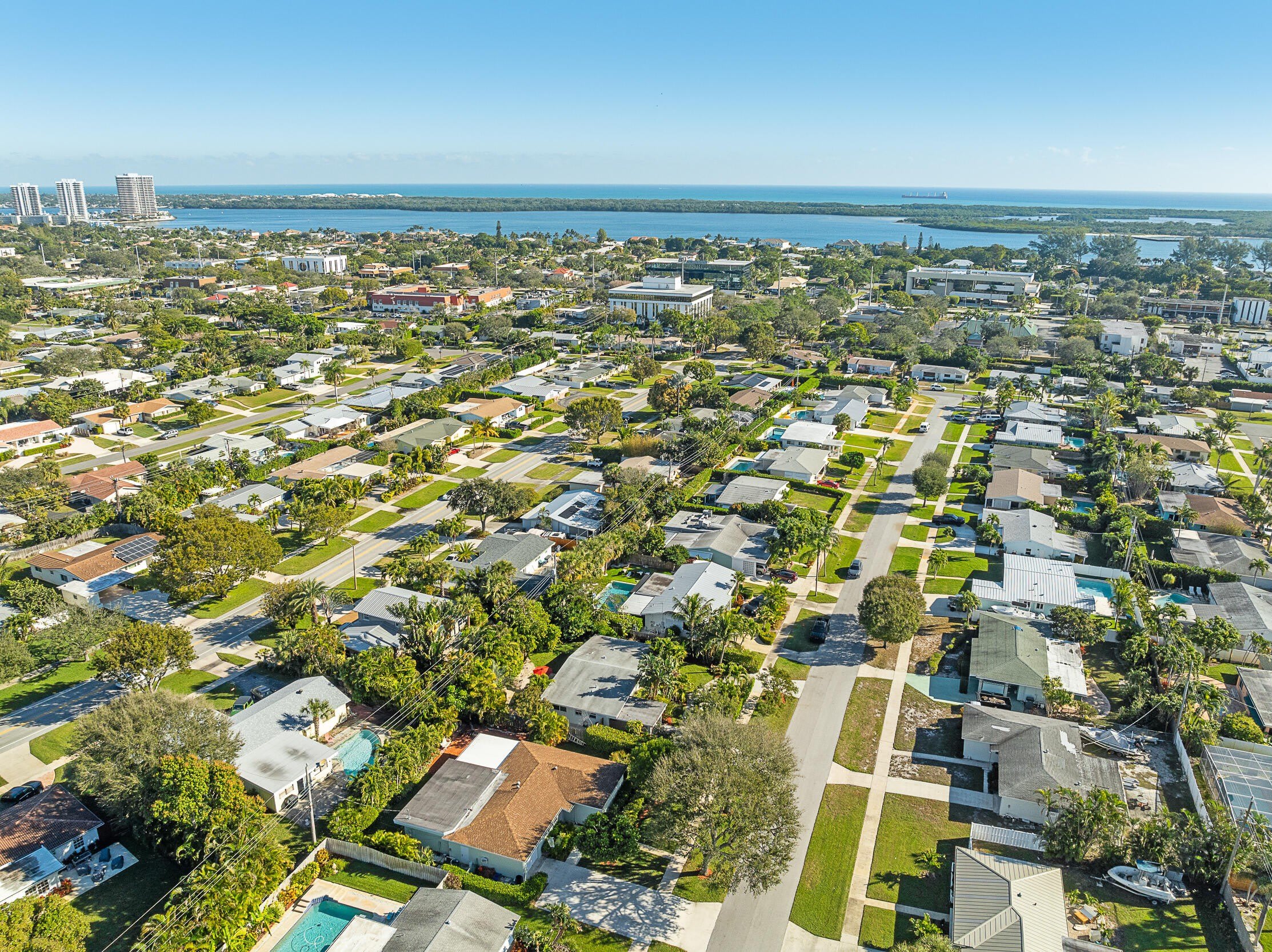 429 Inlet Road – photo 1