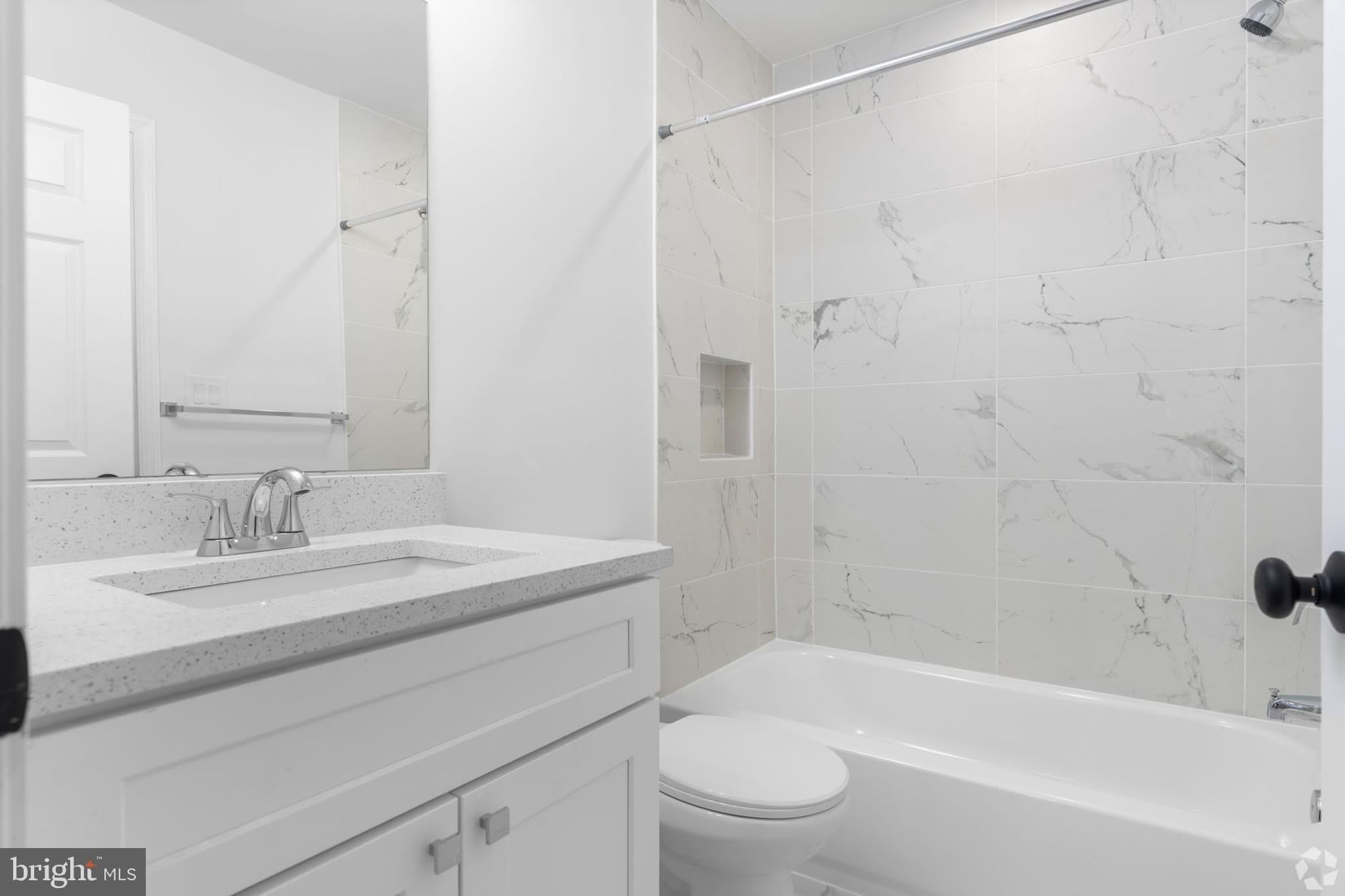 324 61ST Street NE – photo 2