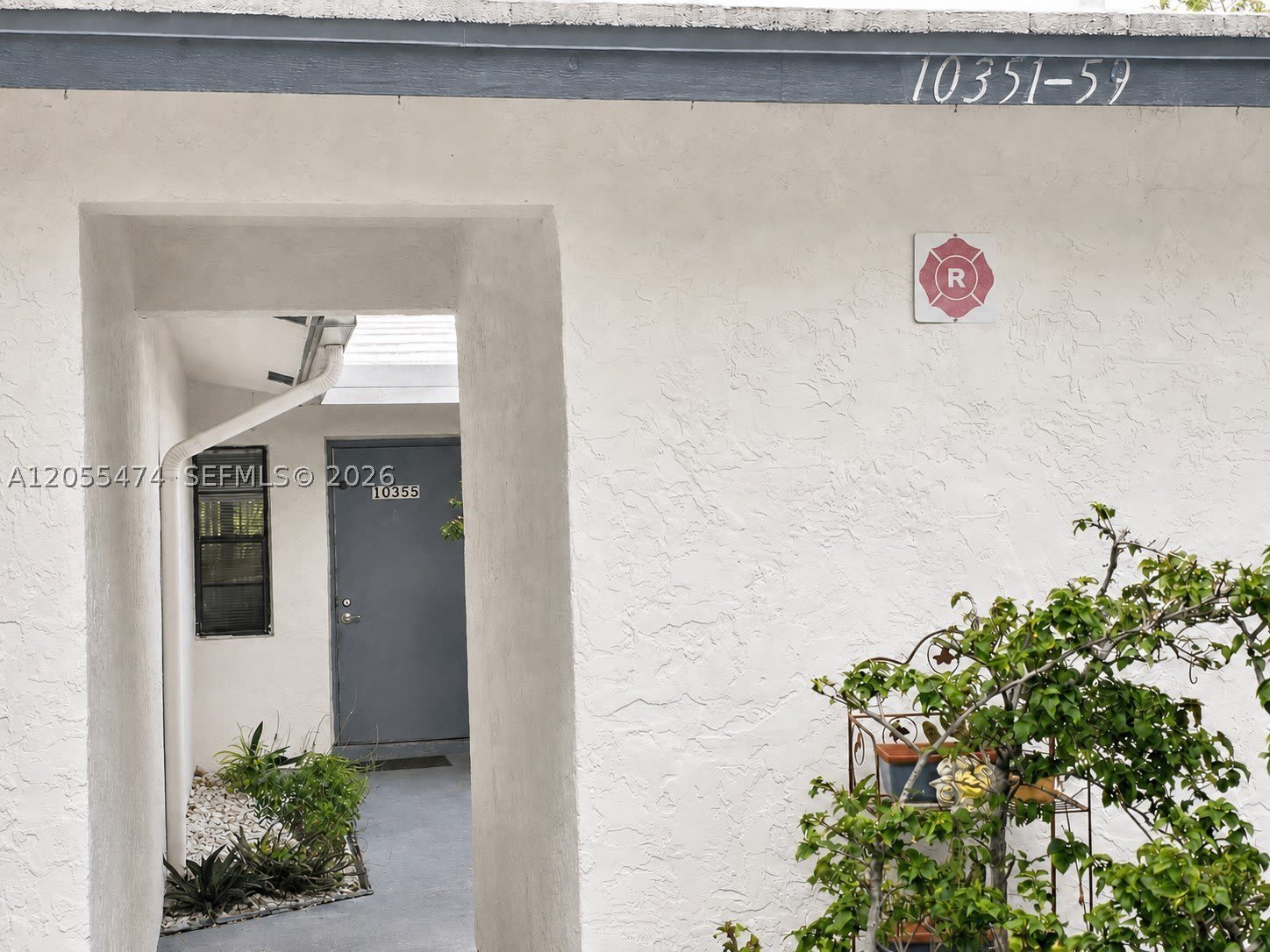 10355 NW 35th St – photo 2
