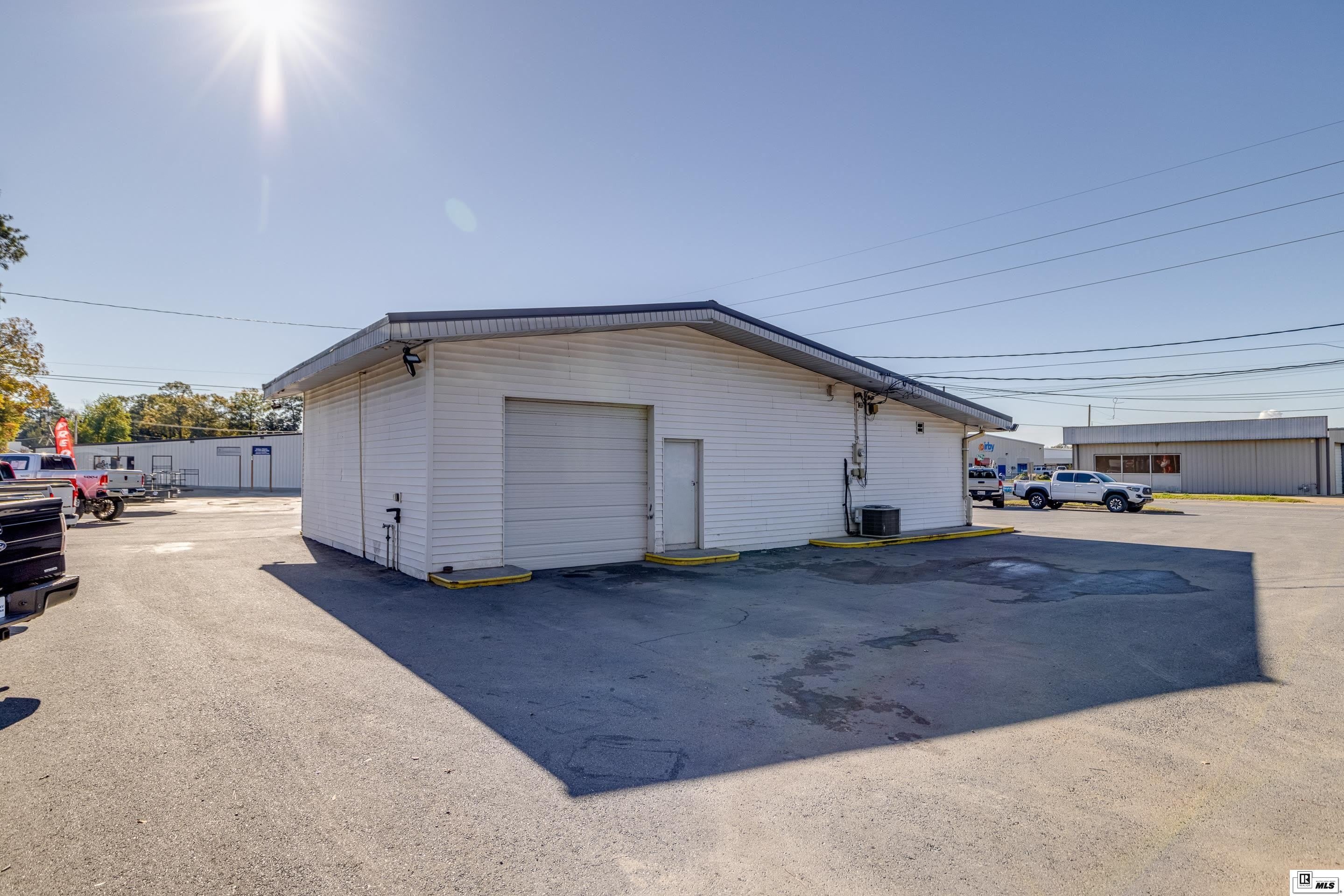 612 STELLA STREET – photo 4