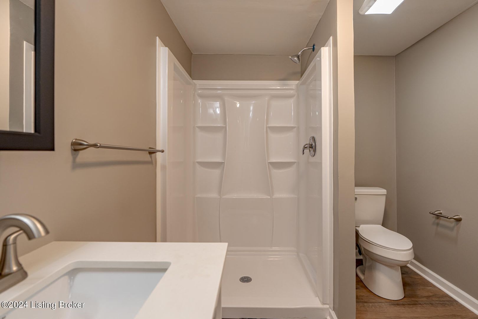 Newly Remodeled Germantown Home! – photo 3
