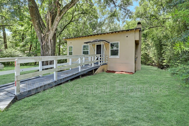 8264 Moncrief Dinsmore Rd – photo 1