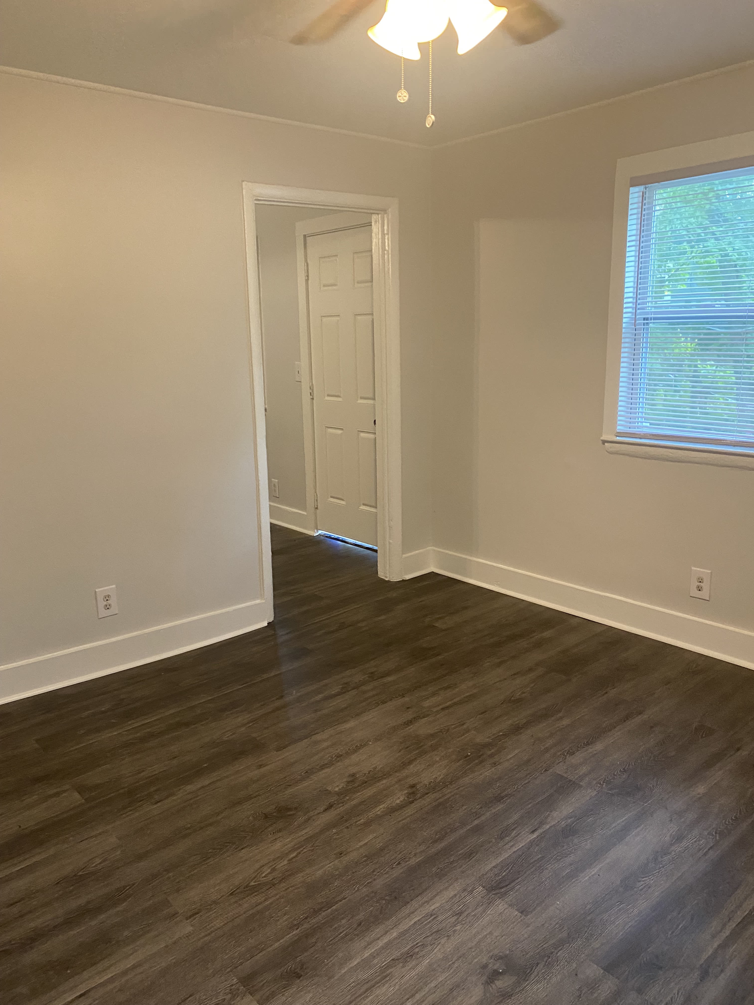 3128 Ridge Avenue – photo 3