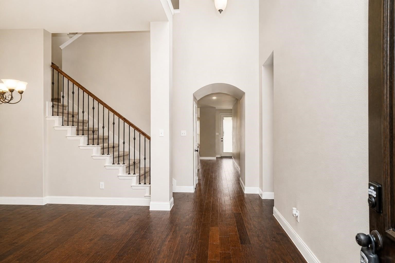 15704 Governors Island Way – photo 5