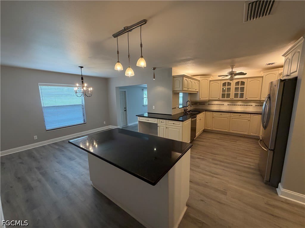 2121 SE 1st Terrace – photo 2