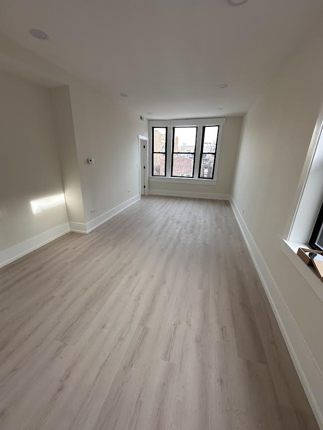 944 North Damen Avenue – photo 1