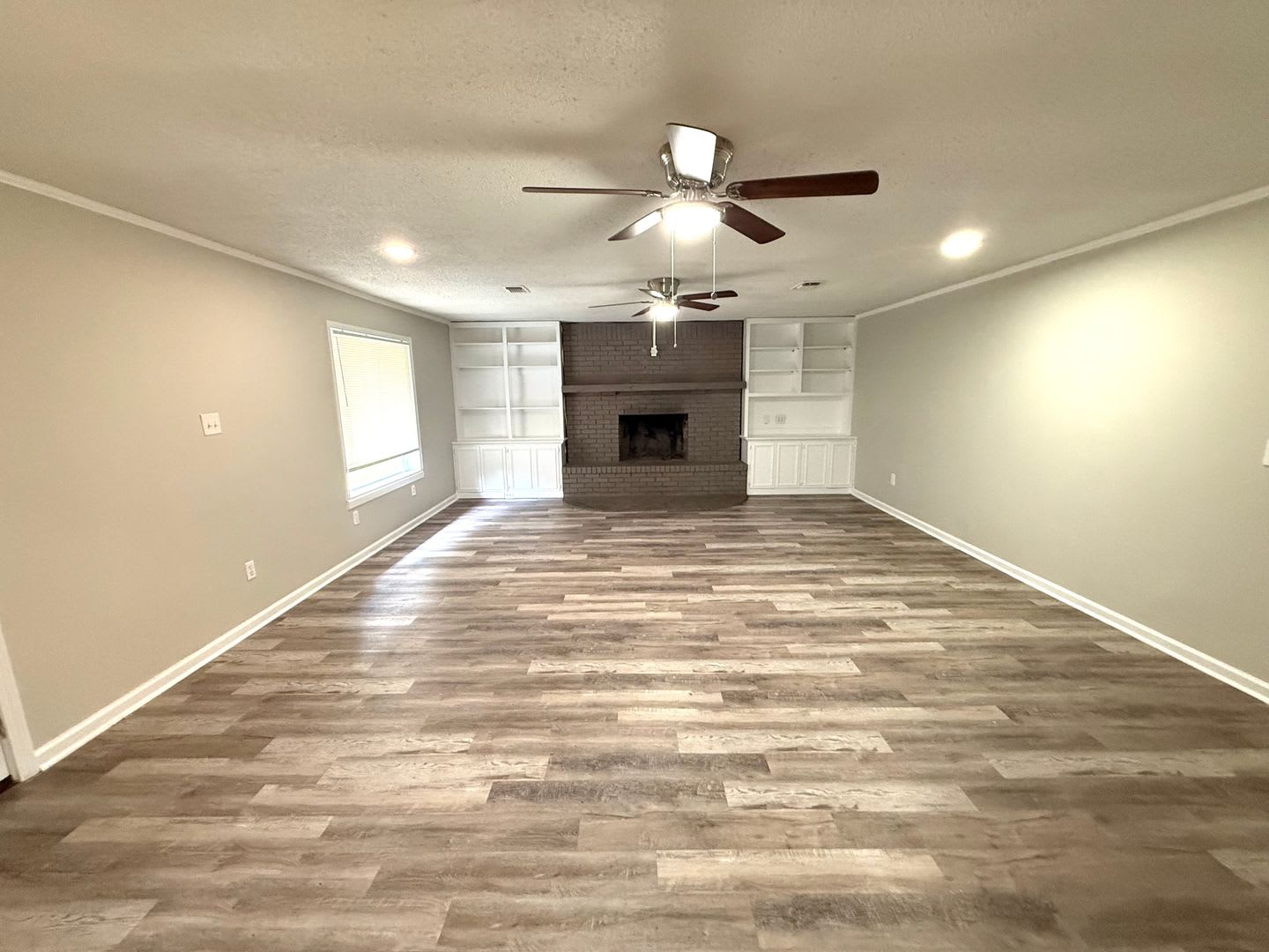 ** 4 Bed 2 Bath located in Montgomery East ** to schedule a self tour – photo 3