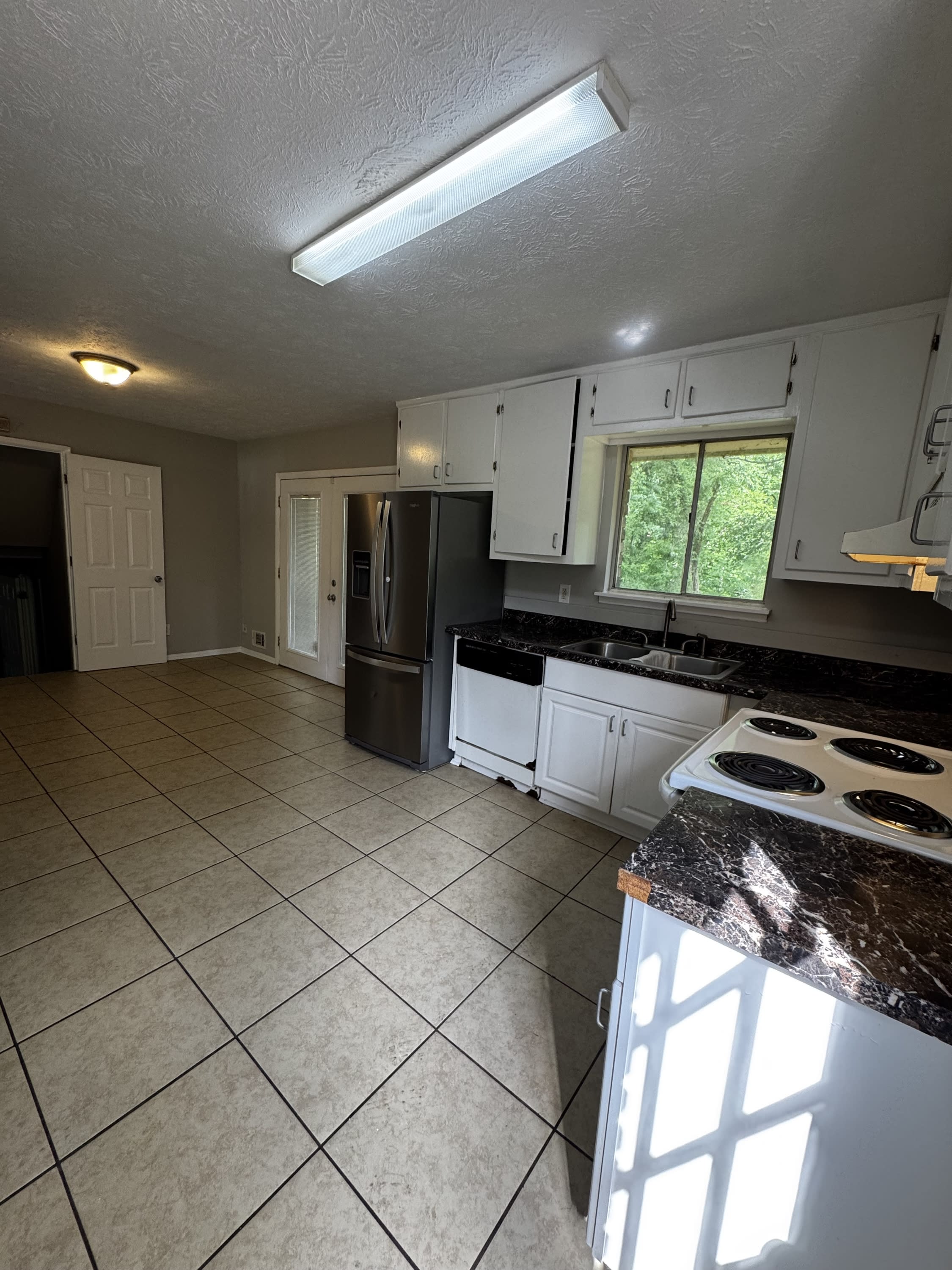 2128 Baden Court-1 – photo 2