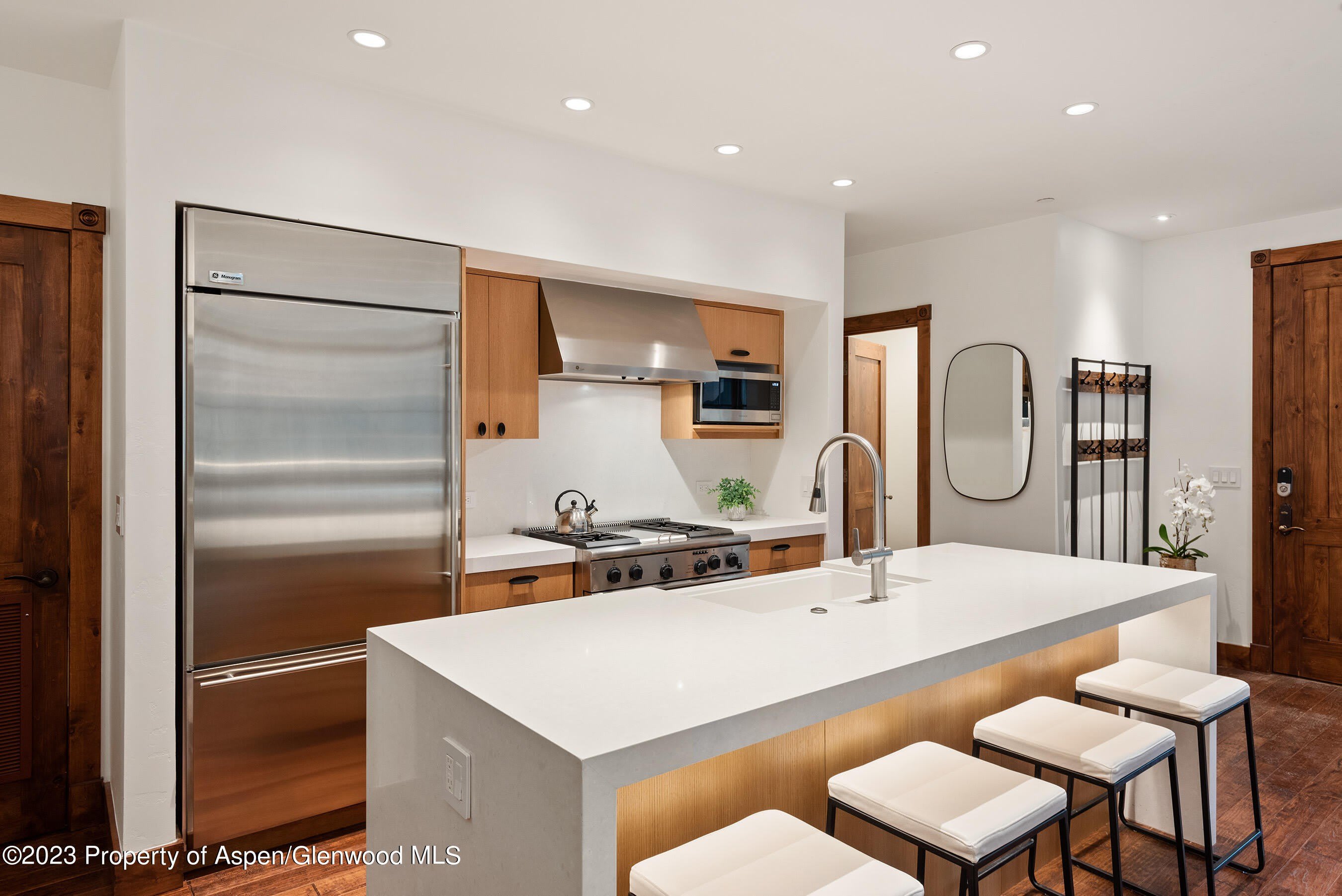 503 W Main Street – photo 4